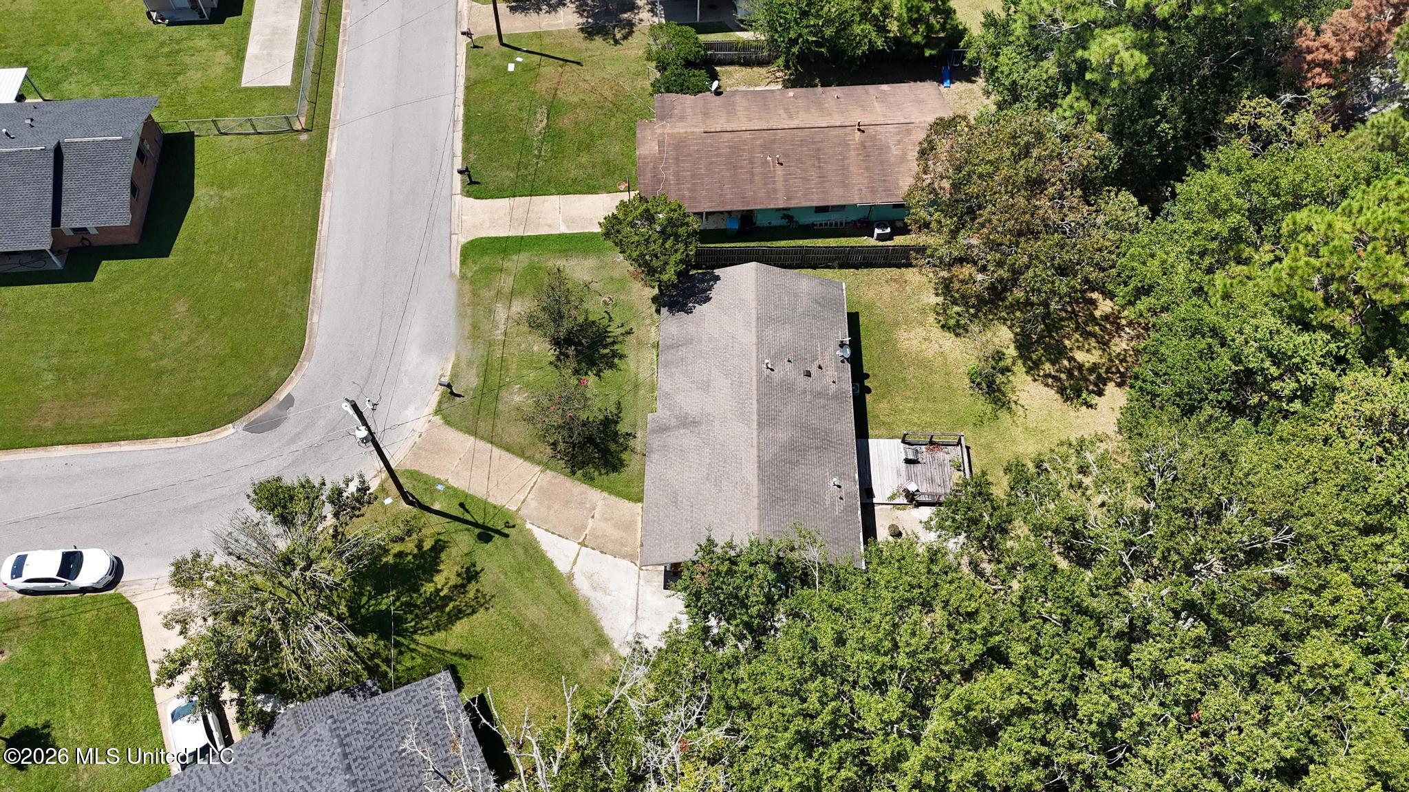 121 Roberts Circle Property Photo 24