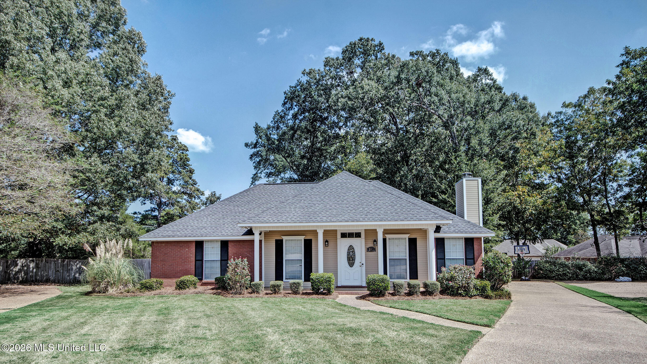 204 Planters Cove Property Photo 1