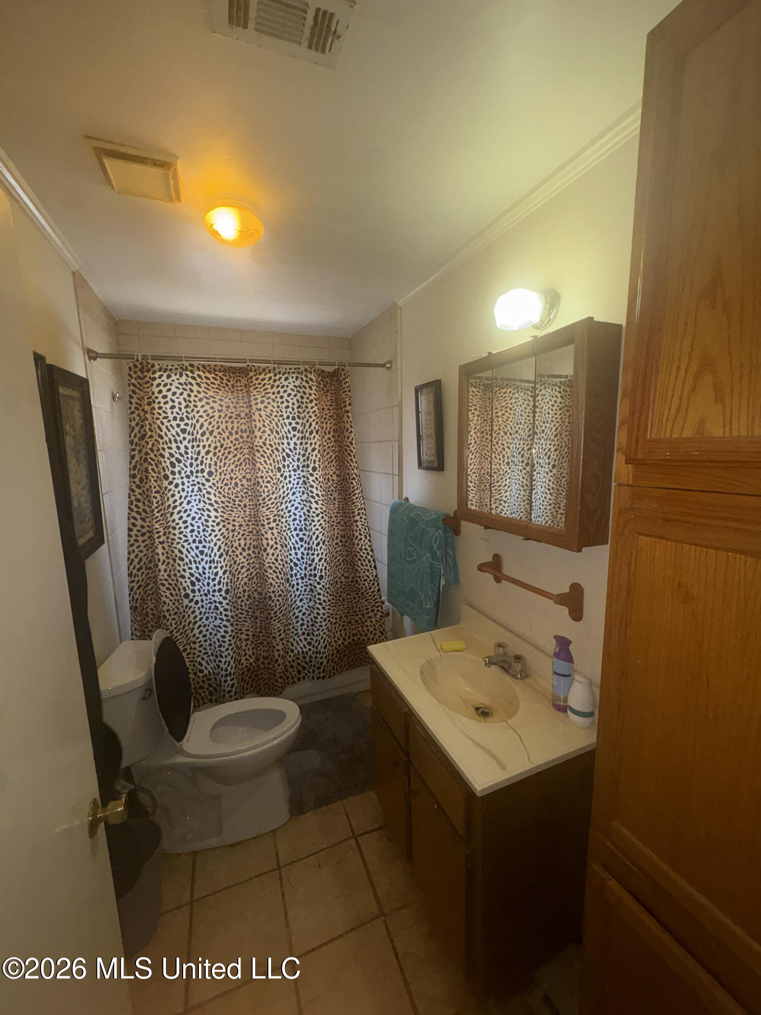 1619 Peacock Avenue Property Photo 6