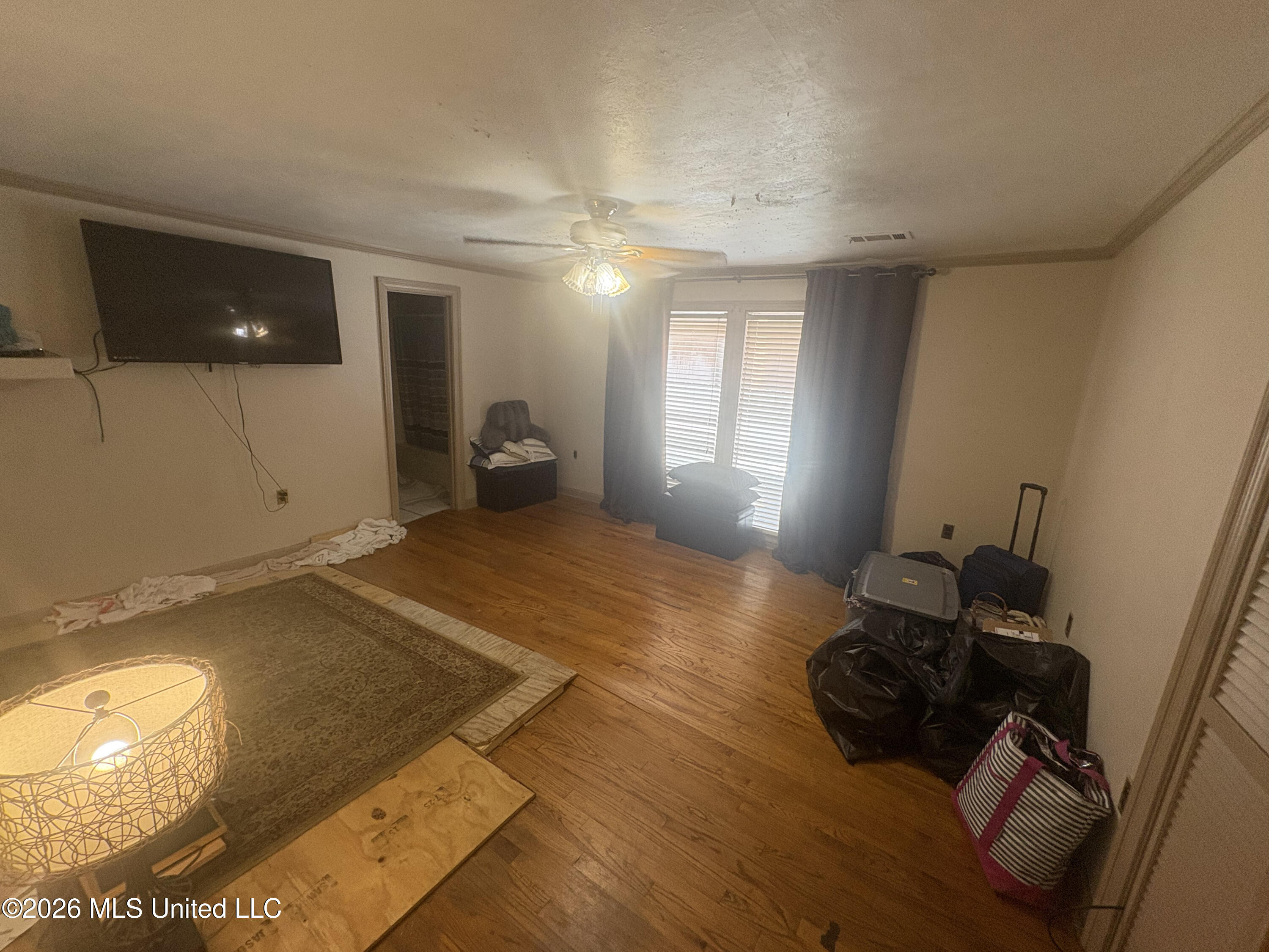 1619 Peacock Avenue Property Photo 10