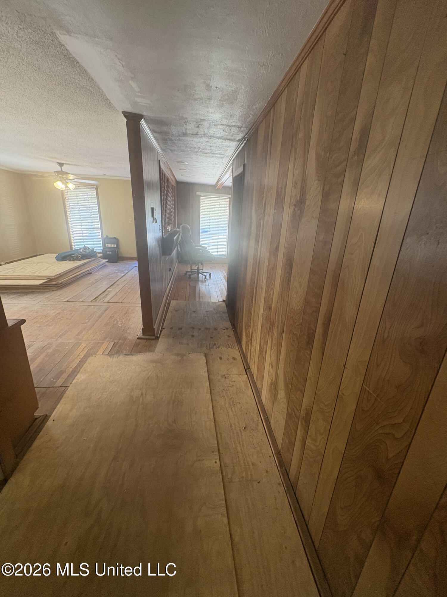 1619 Peacock Avenue Property Photo 17