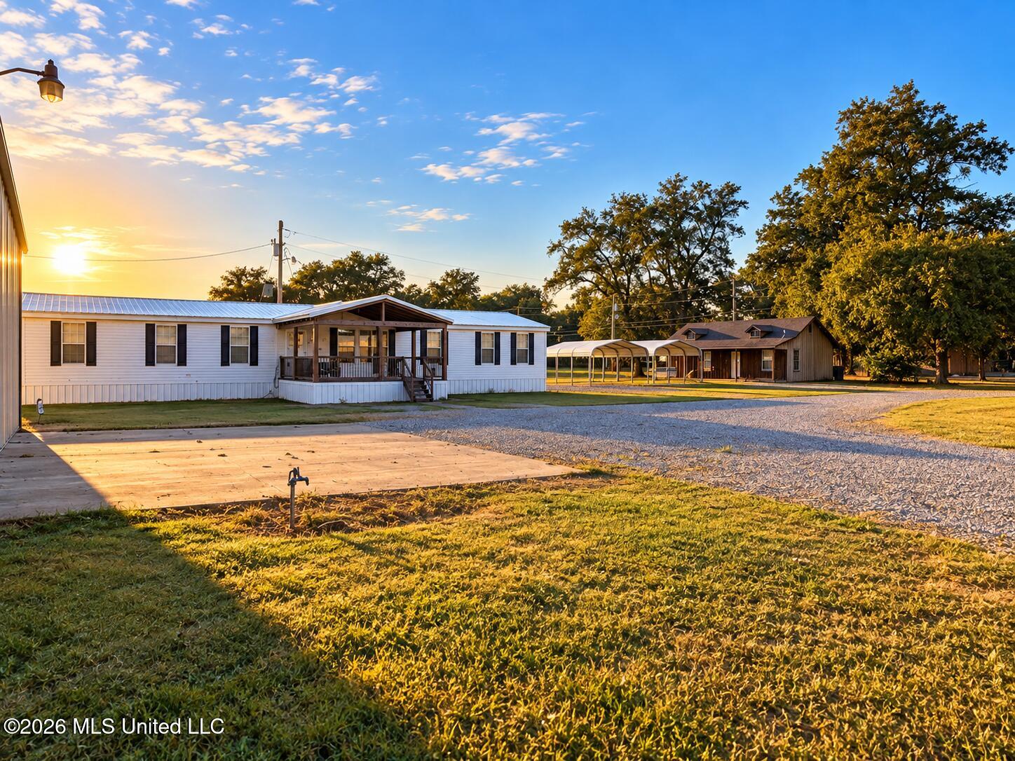 1310 Moon Lake Road Property Photo 5