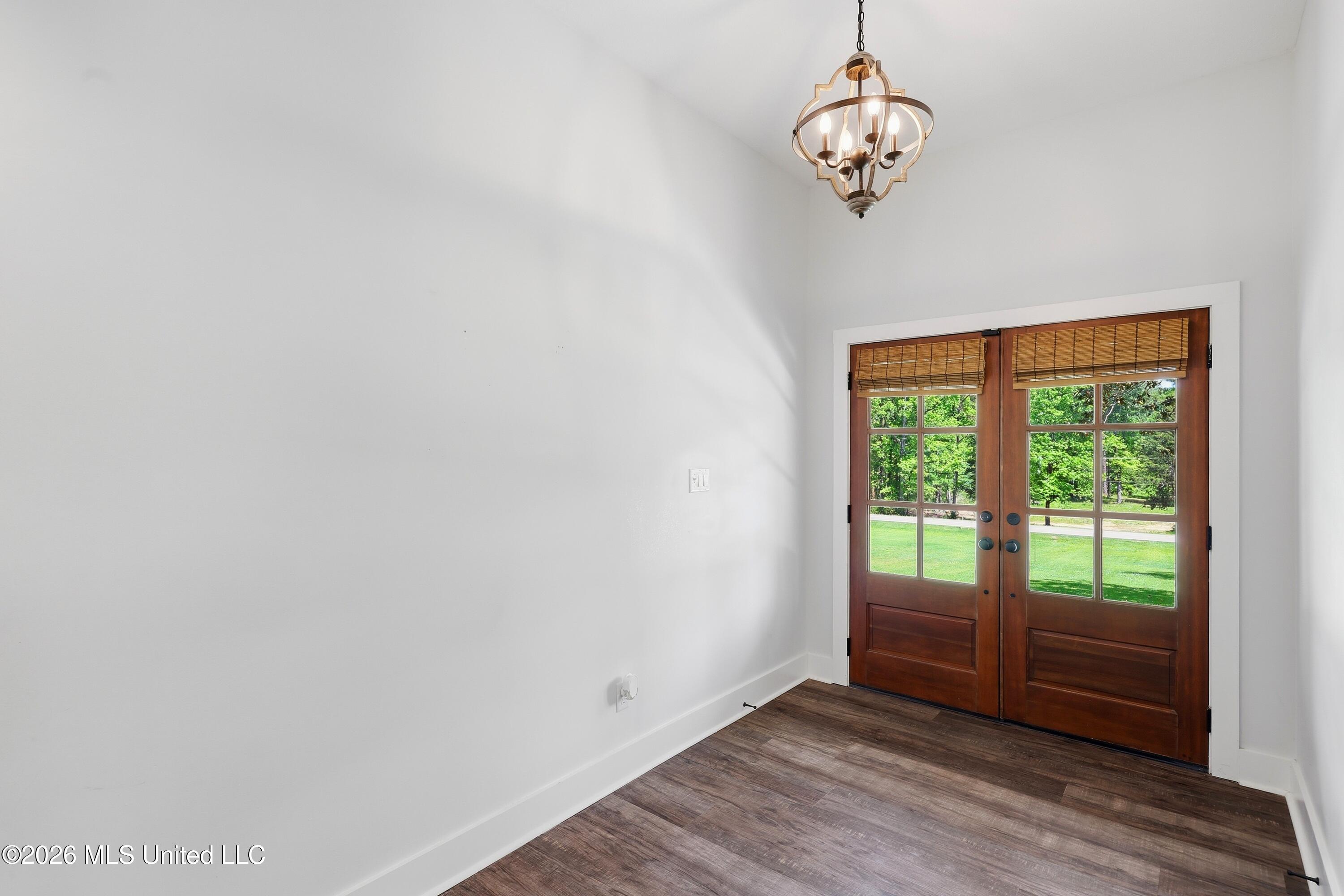 573 Clinton Tinnin Road Property Photo 8