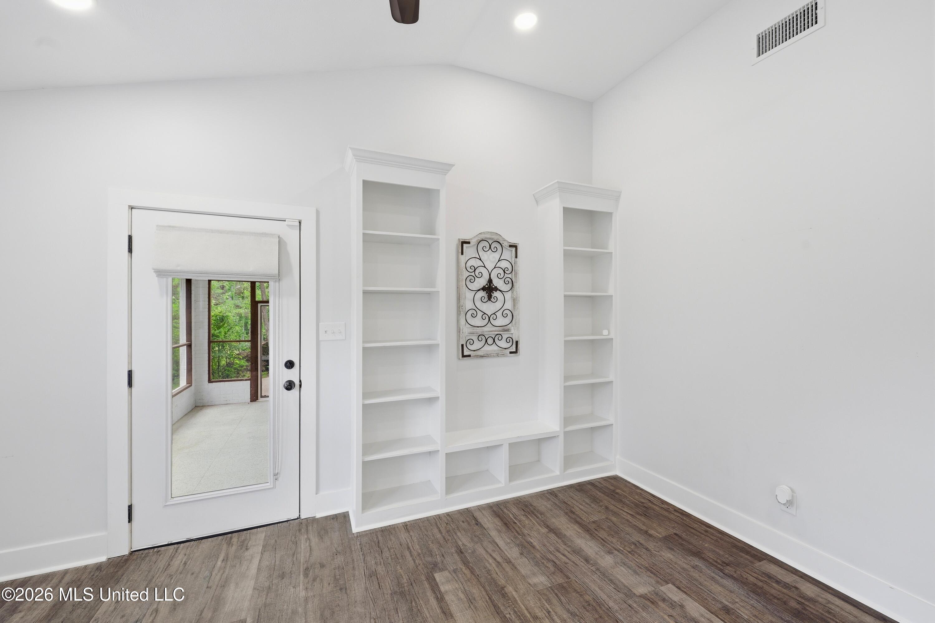 573 Clinton Tinnin Road Property Photo 13