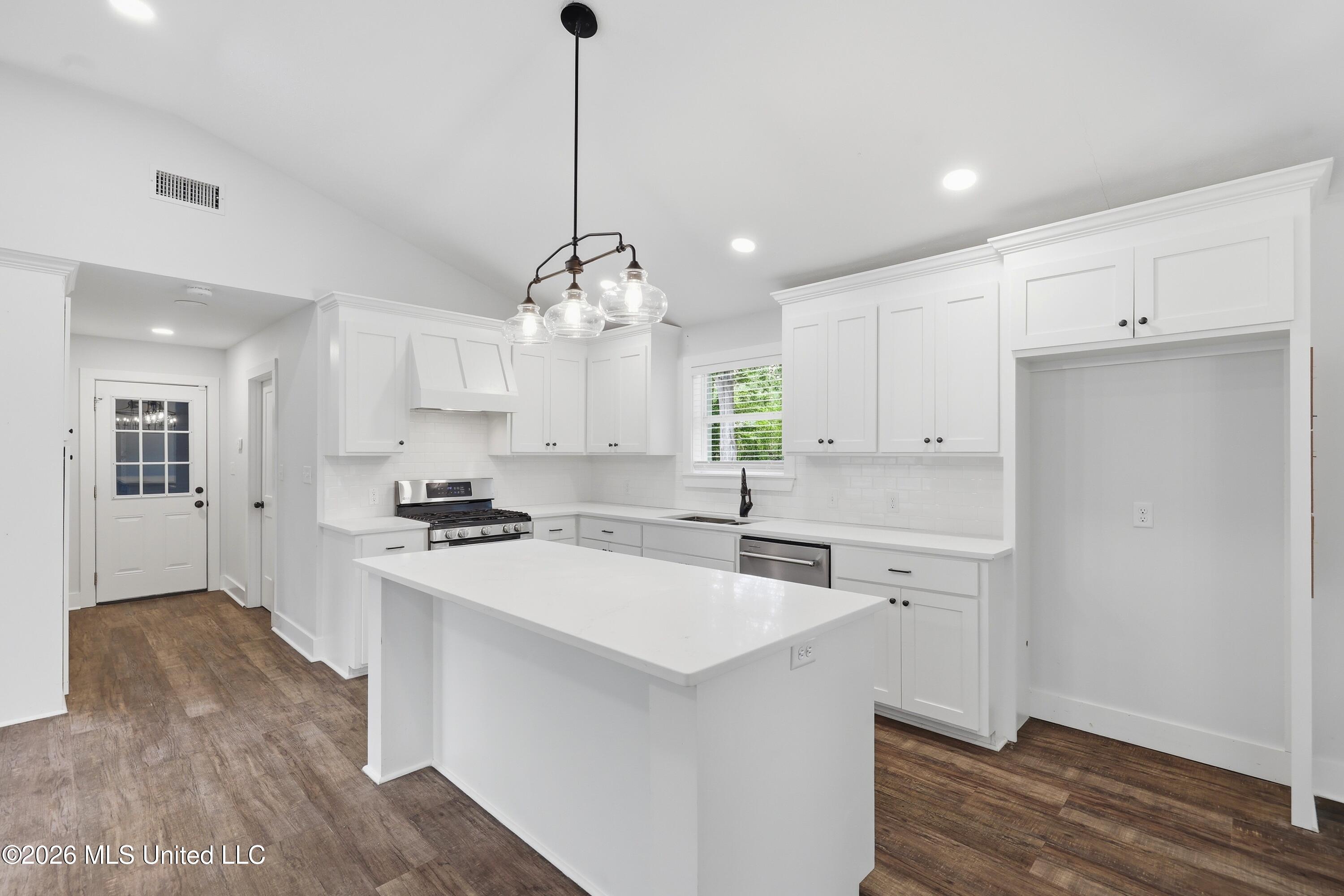 573 Clinton Tinnin Road Property Photo 15