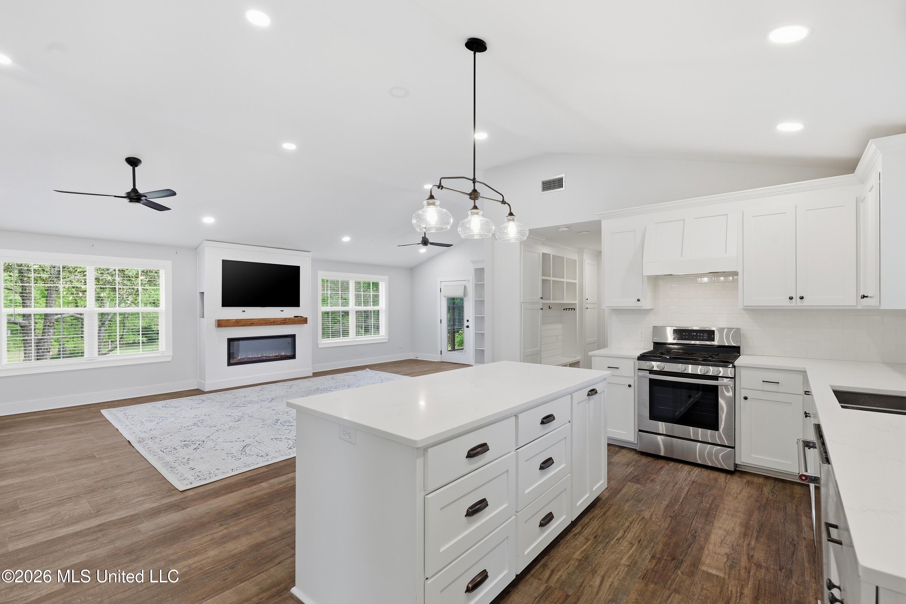 573 Clinton Tinnin Road Property Photo 16