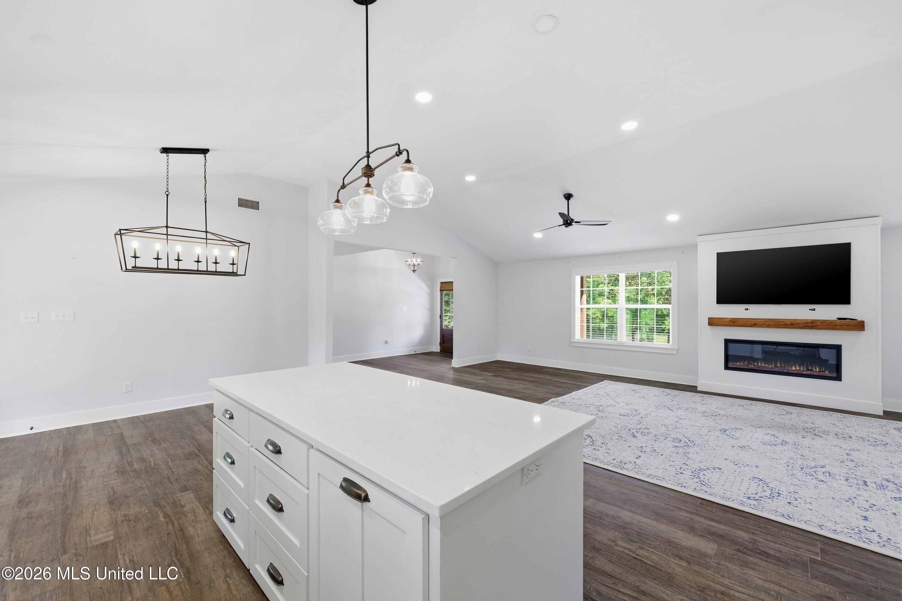 573 Clinton Tinnin Road Property Photo 18