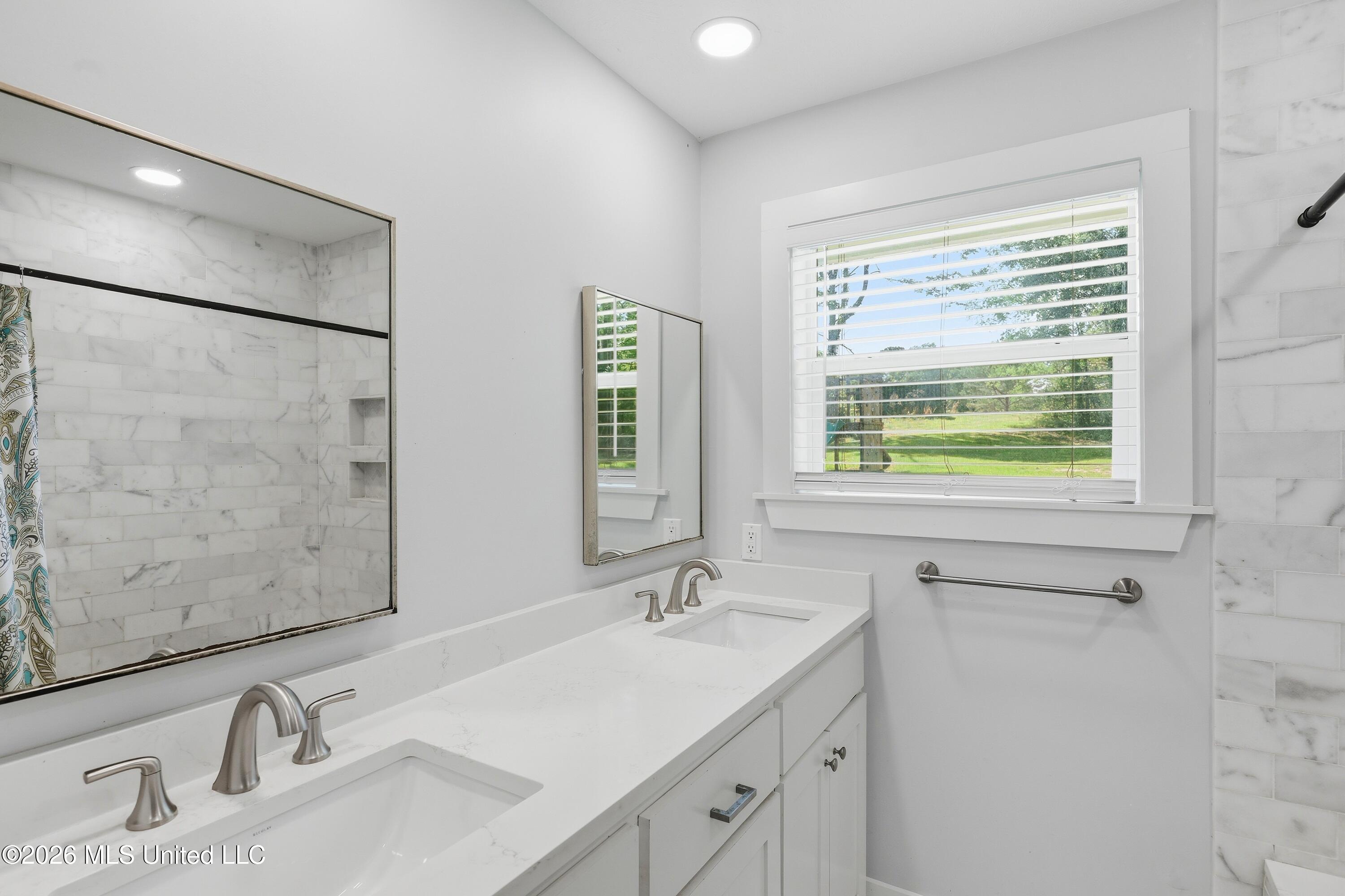 573 Clinton Tinnin Road Property Photo 27