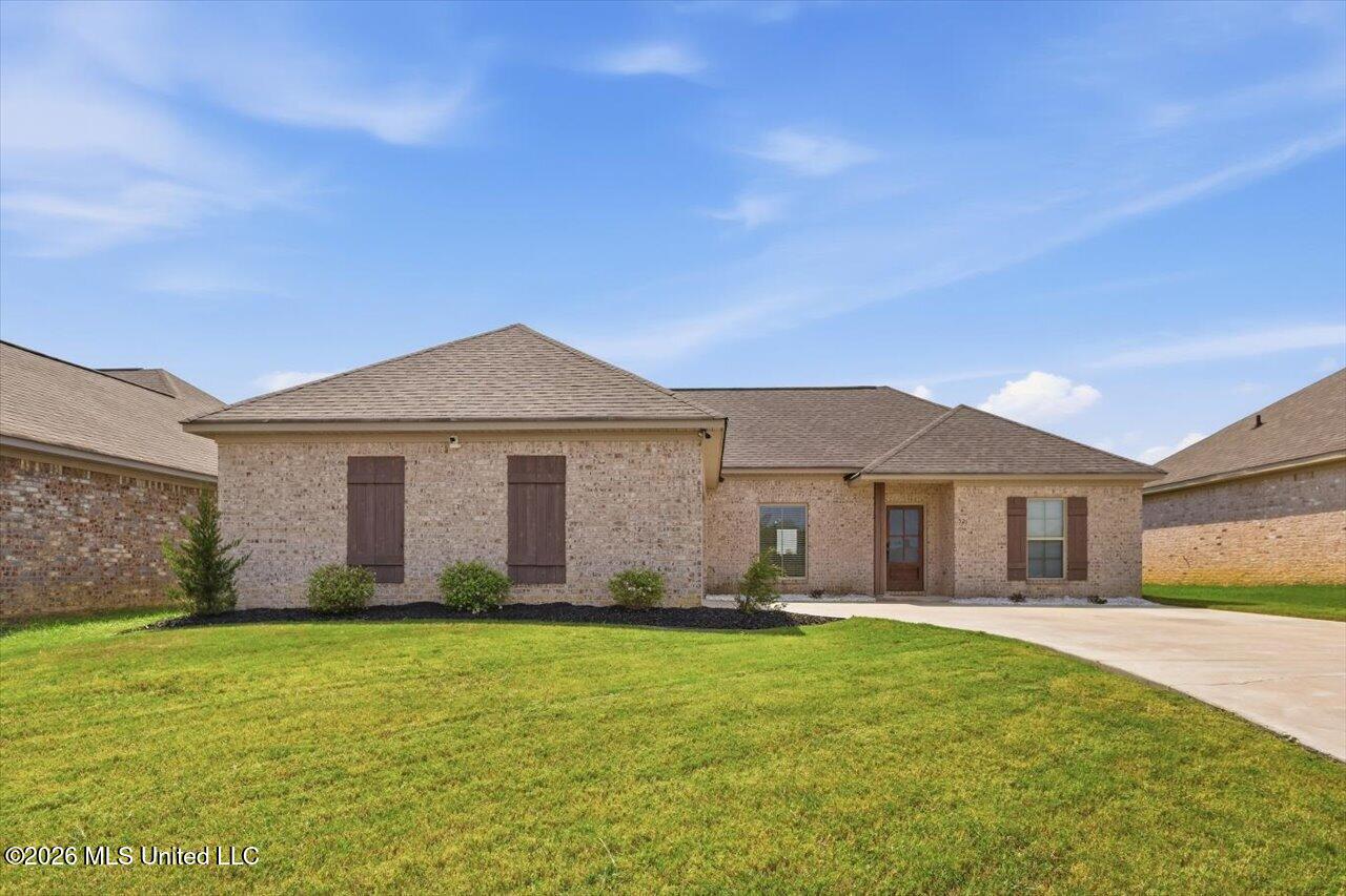 521 Birchwood Boulevard Property Photo 2
