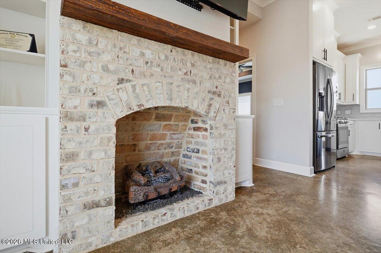 521 Birchwood Boulevard Property Photo 8