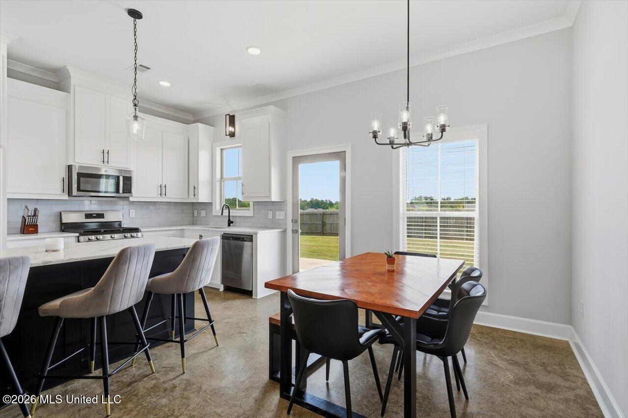 521 Birchwood Boulevard Property Photo 18