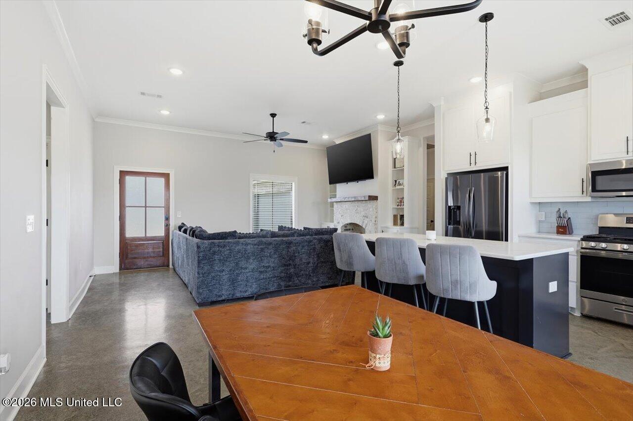 521 Birchwood Boulevard Property Photo 19