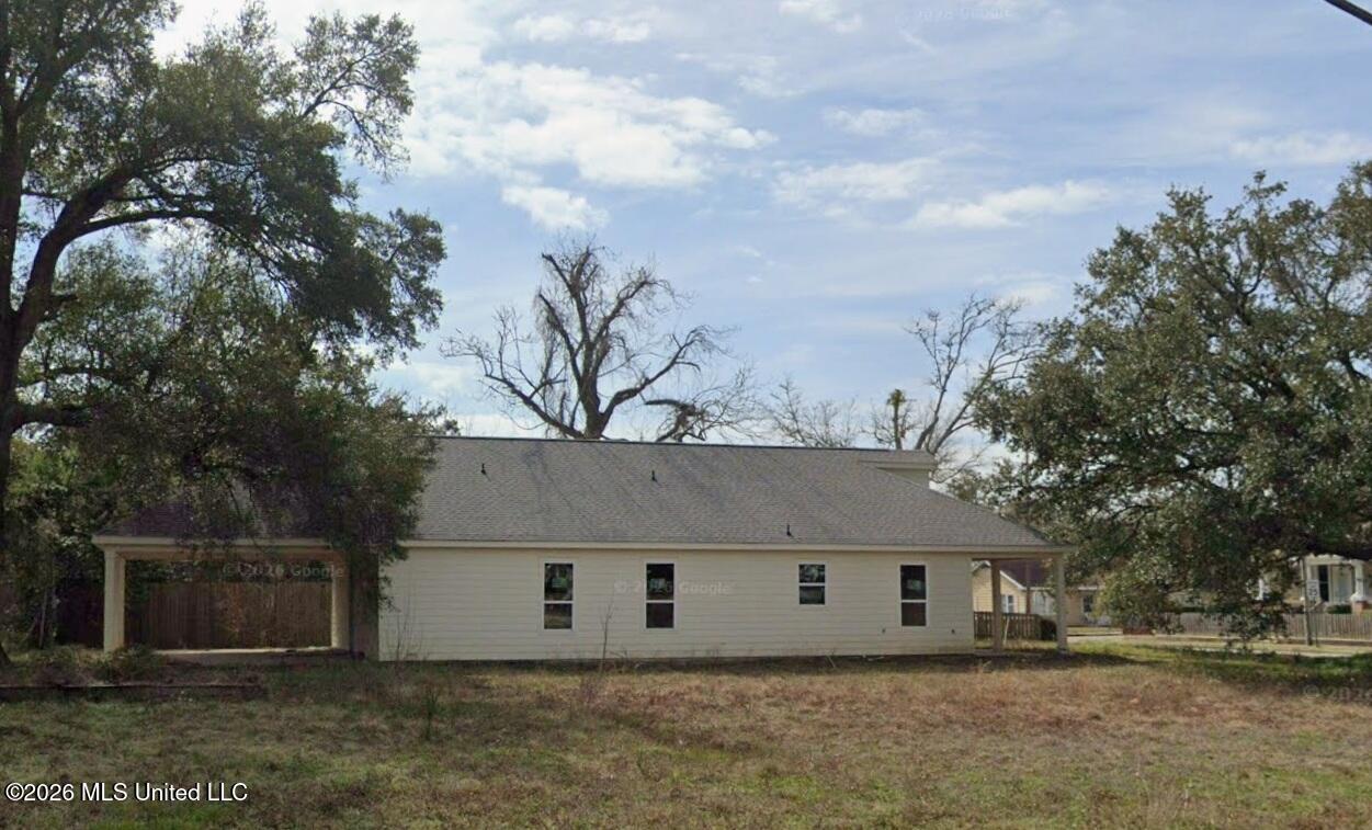 1008 40th Avenue Property Photo 5