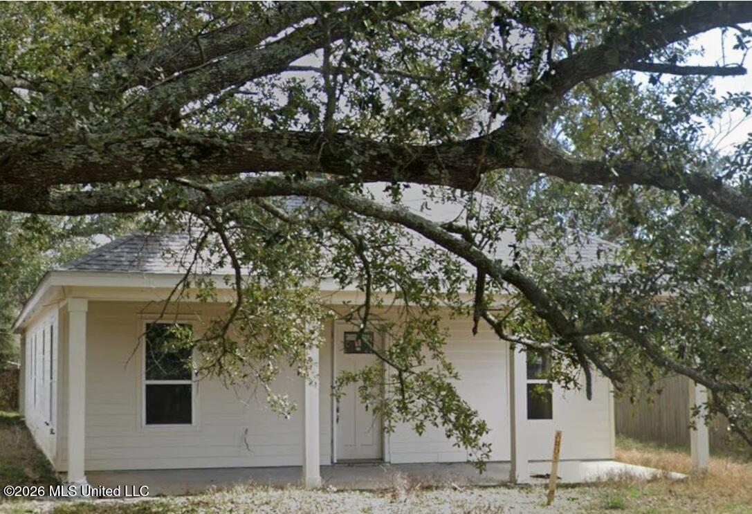 1008 40th Avenue Property Photo 6