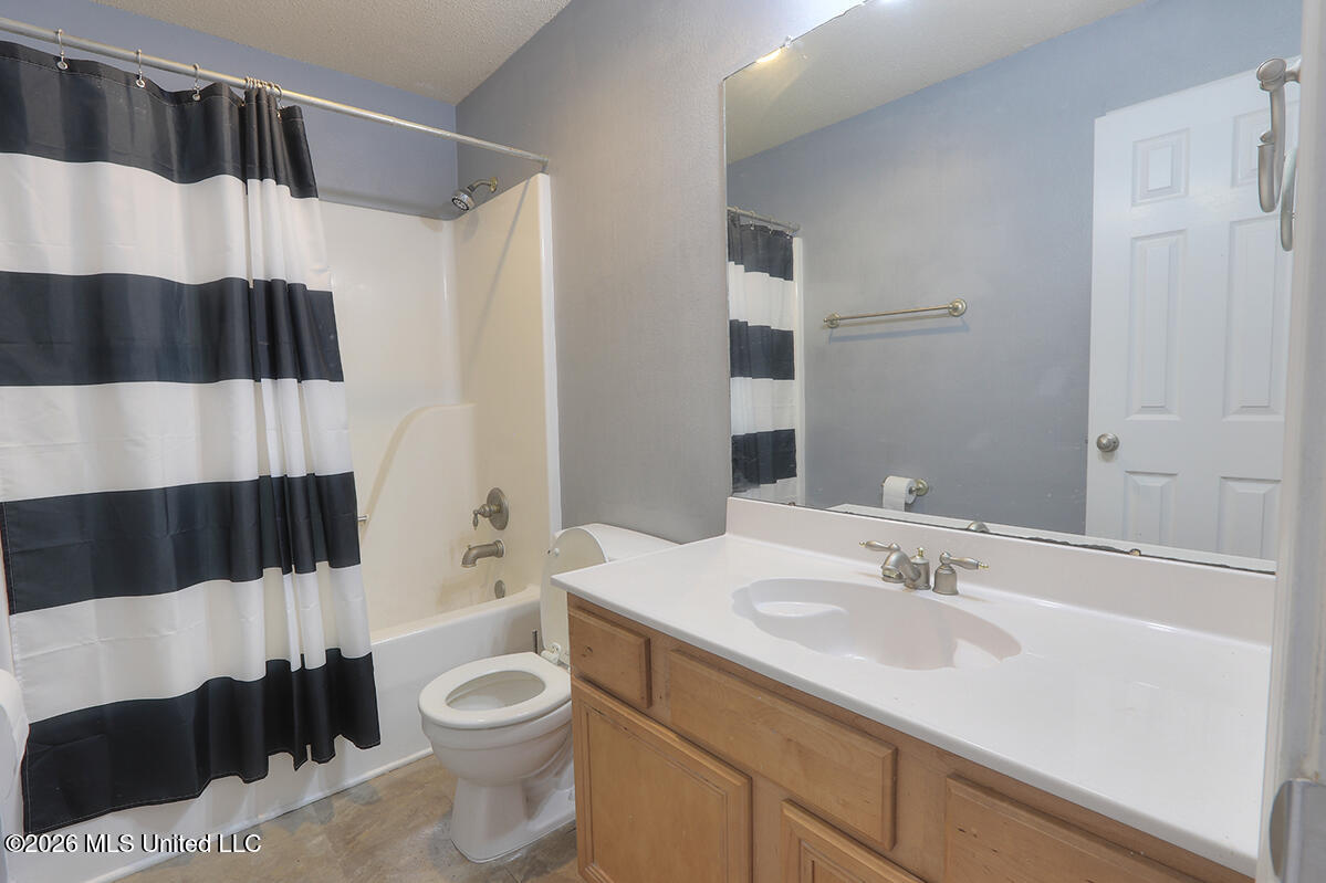 11210 River Bend Drive Property Photo 13