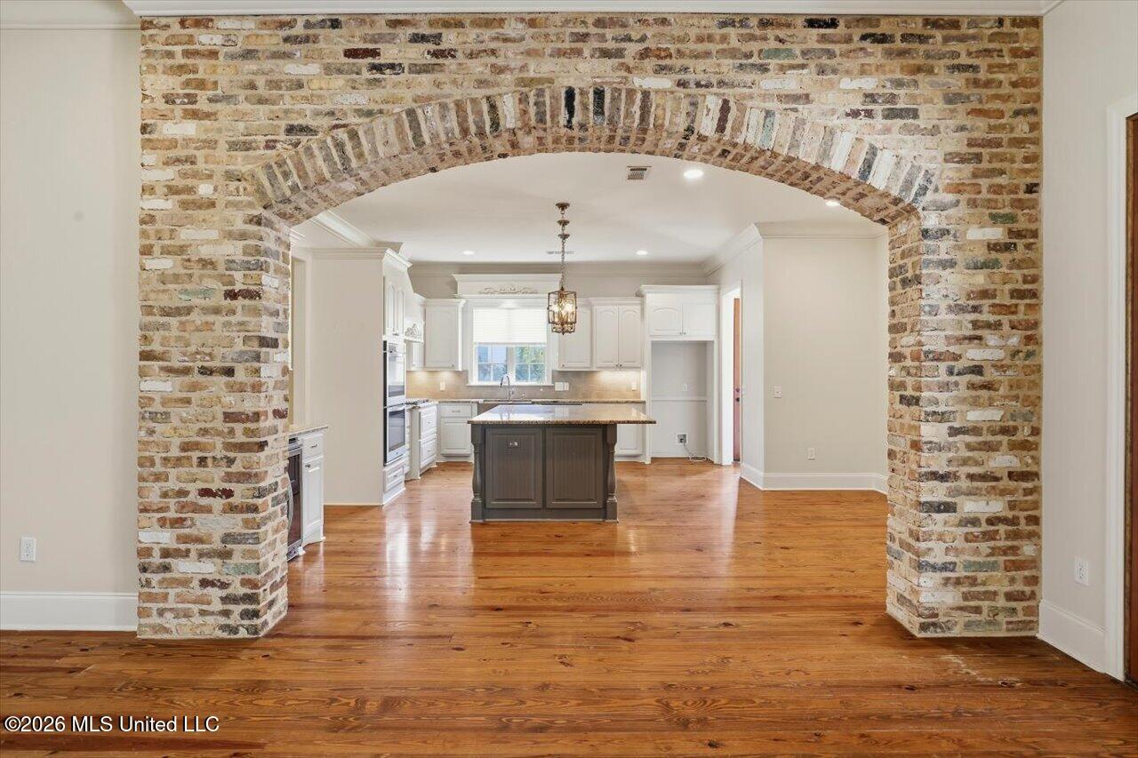 101 Esther Cove Property Photo 11