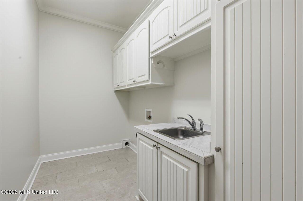 101 Esther Cove Property Photo 23