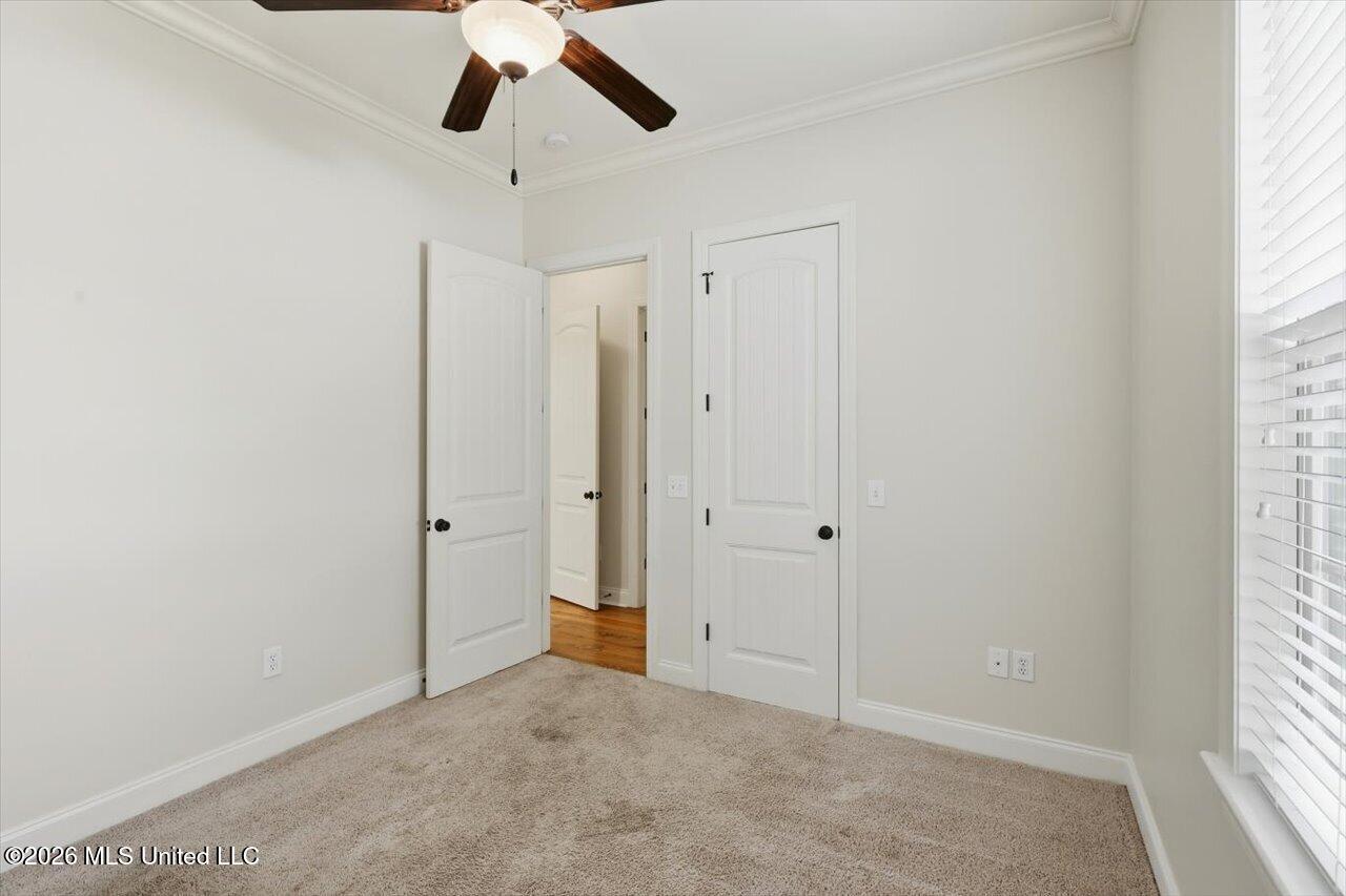 101 Esther Cove Property Photo 25