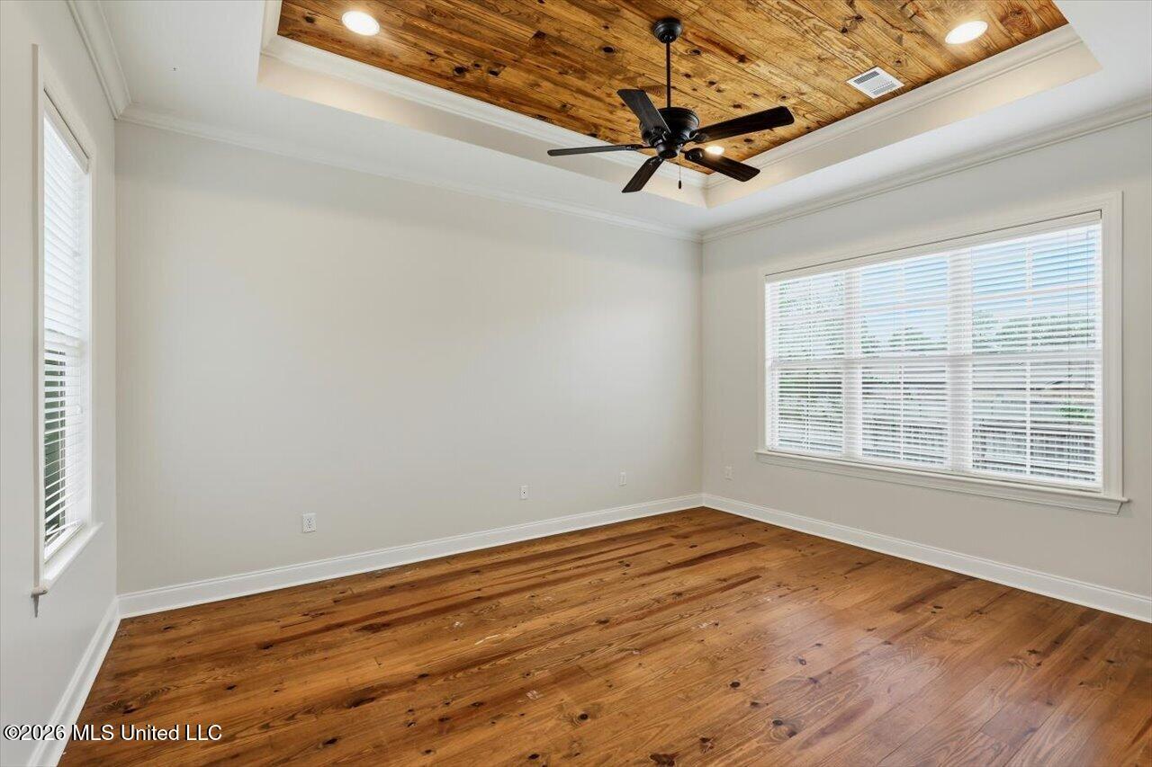 101 Esther Cove Property Photo 27