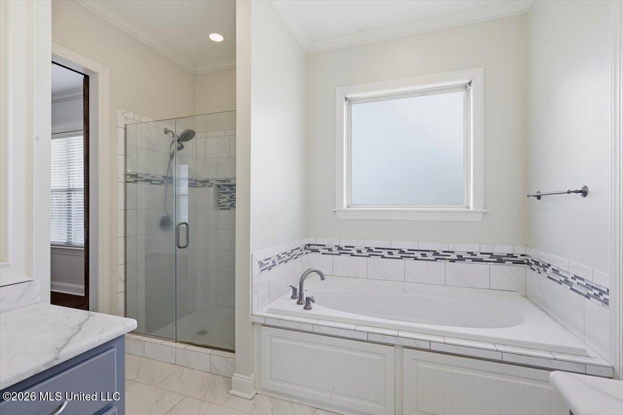 101 Esther Cove Property Photo 33