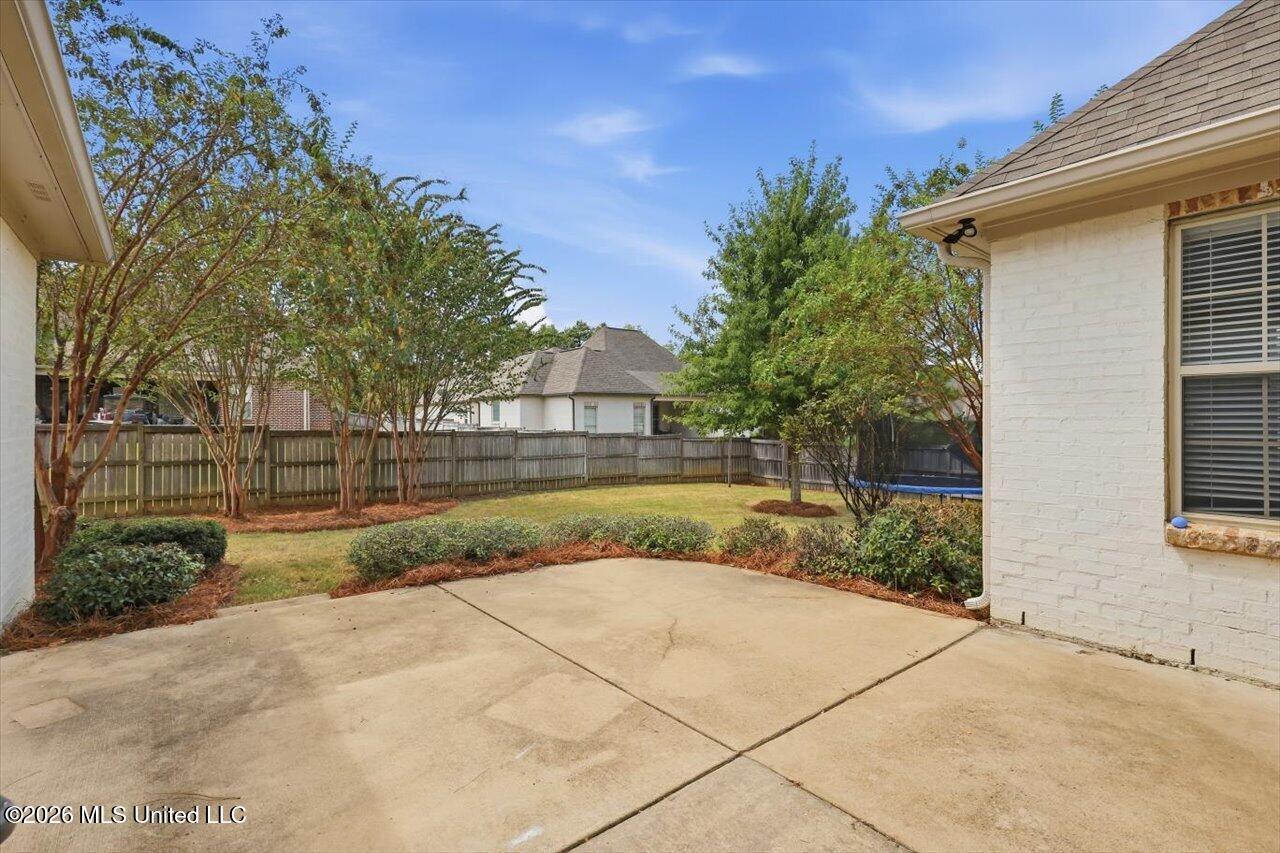 101 Esther Cove Property Photo 44