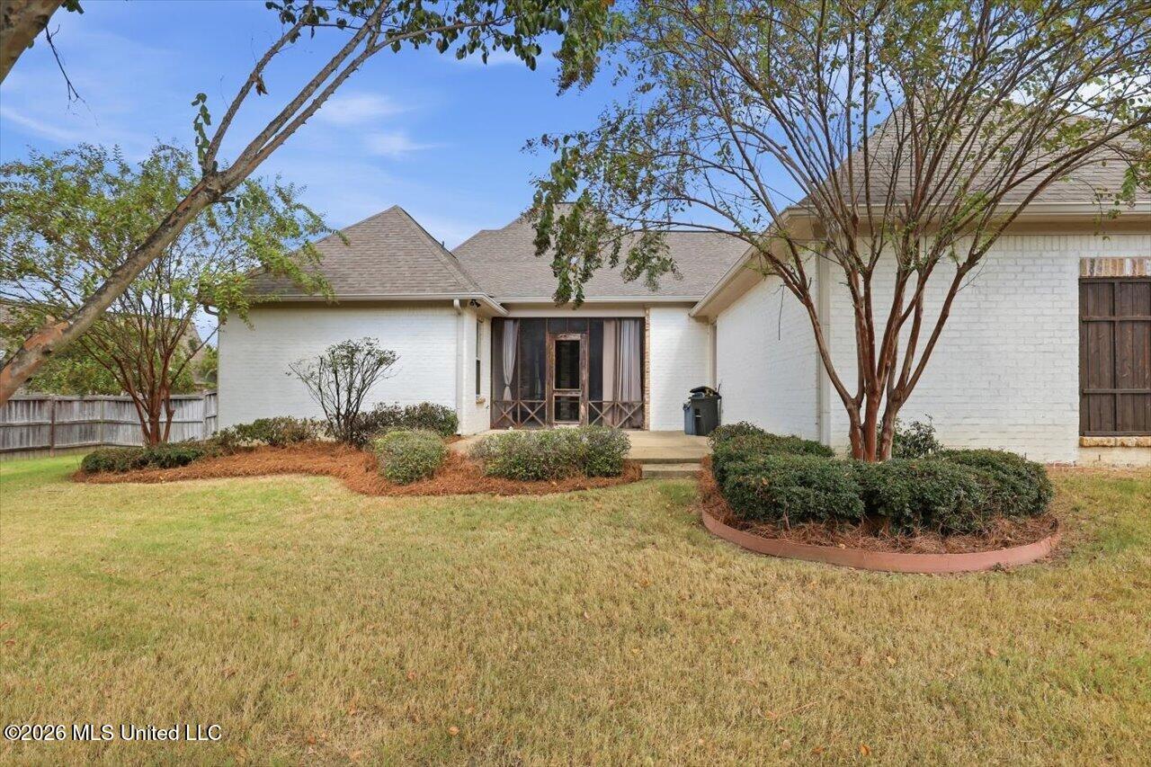101 Esther Cove Property Photo 46