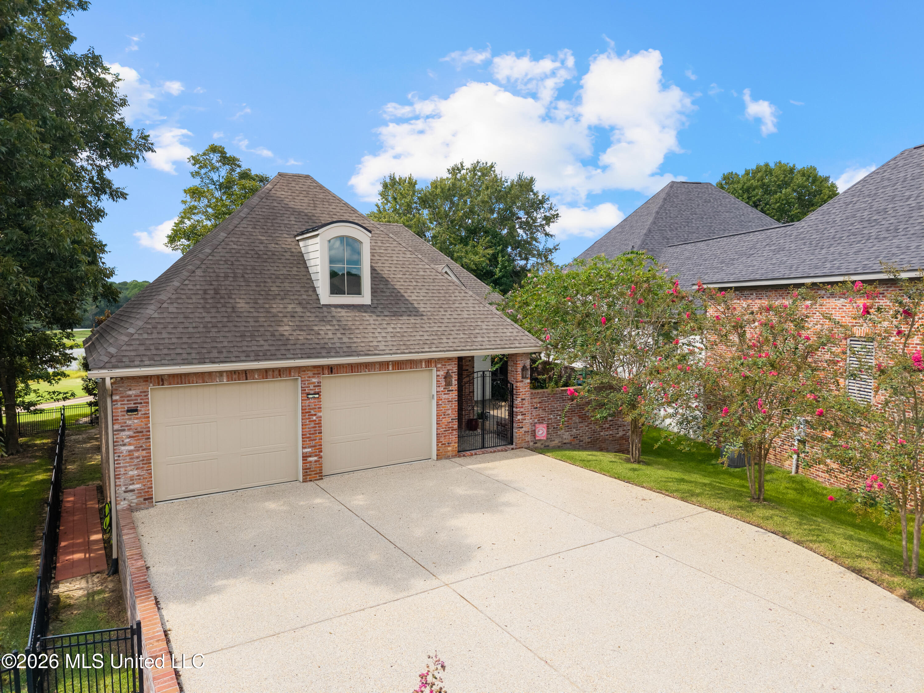 20 Sunset Hill Property Photo 1