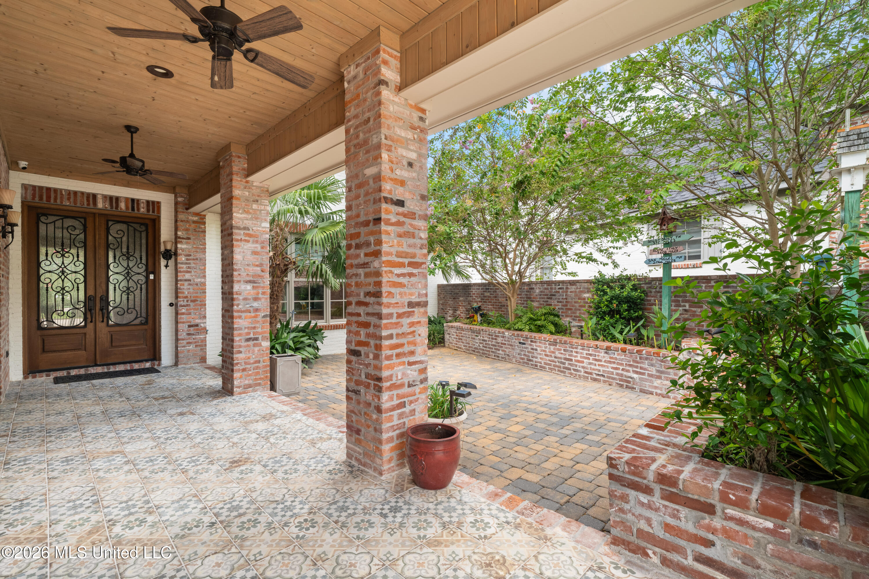 20 Sunset Hill Property Photo 6