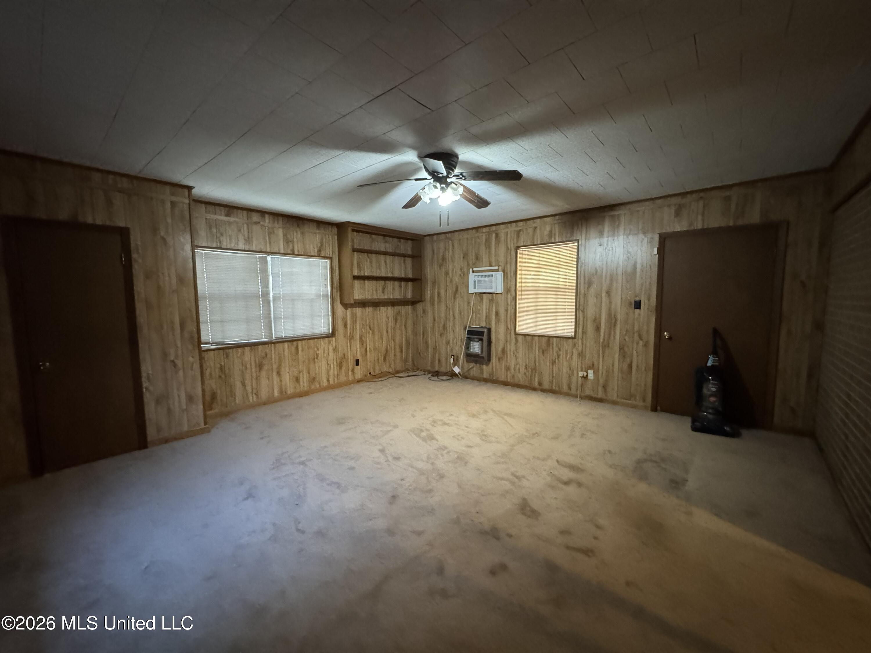 102 Brookfield Drive Property Photo 12