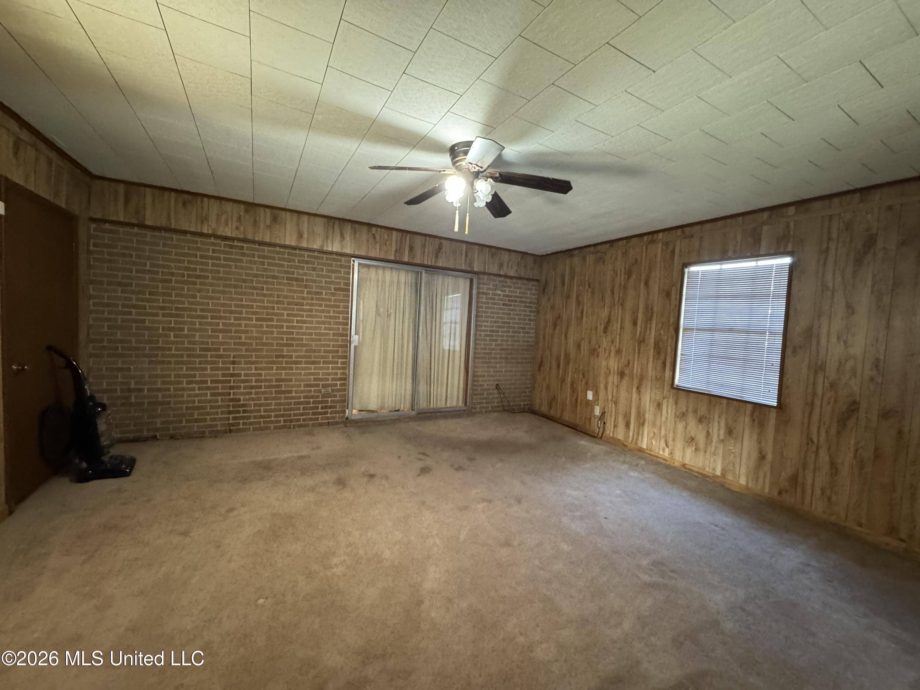 102 Brookfield Drive Property Photo 13