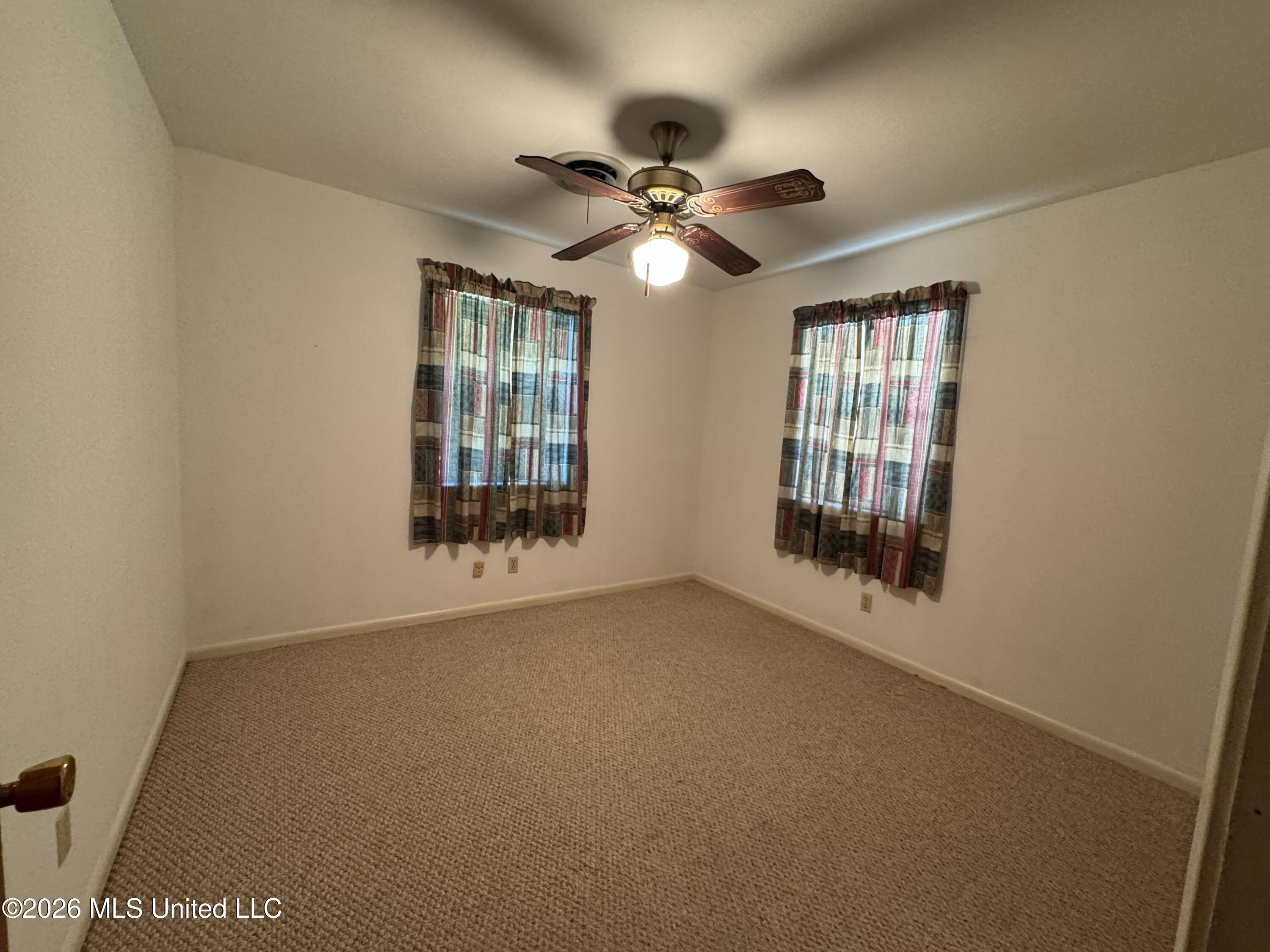 102 Brookfield Drive Property Photo 15