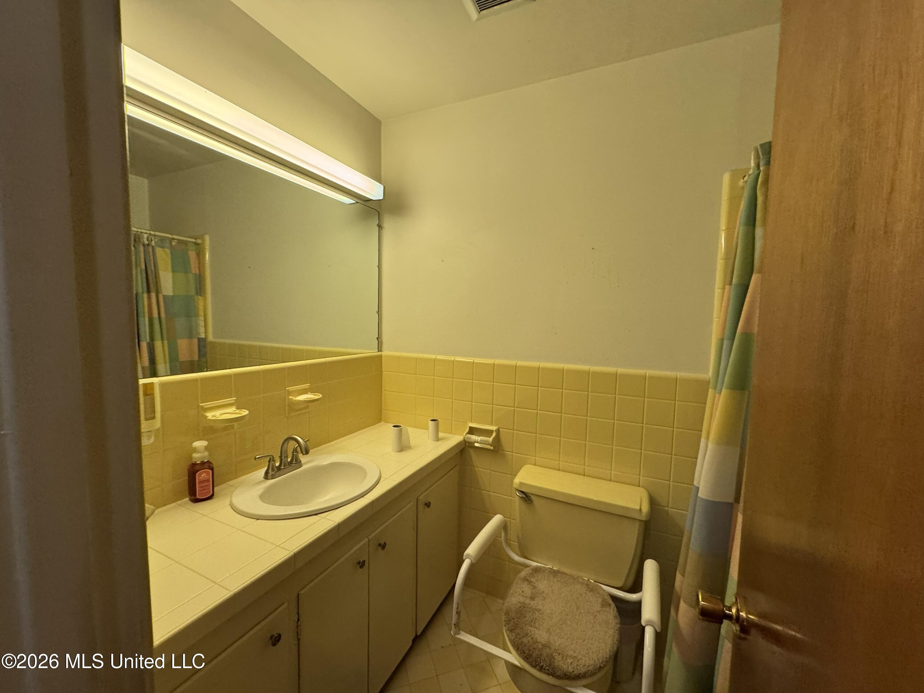 102 Brookfield Drive Property Photo 17