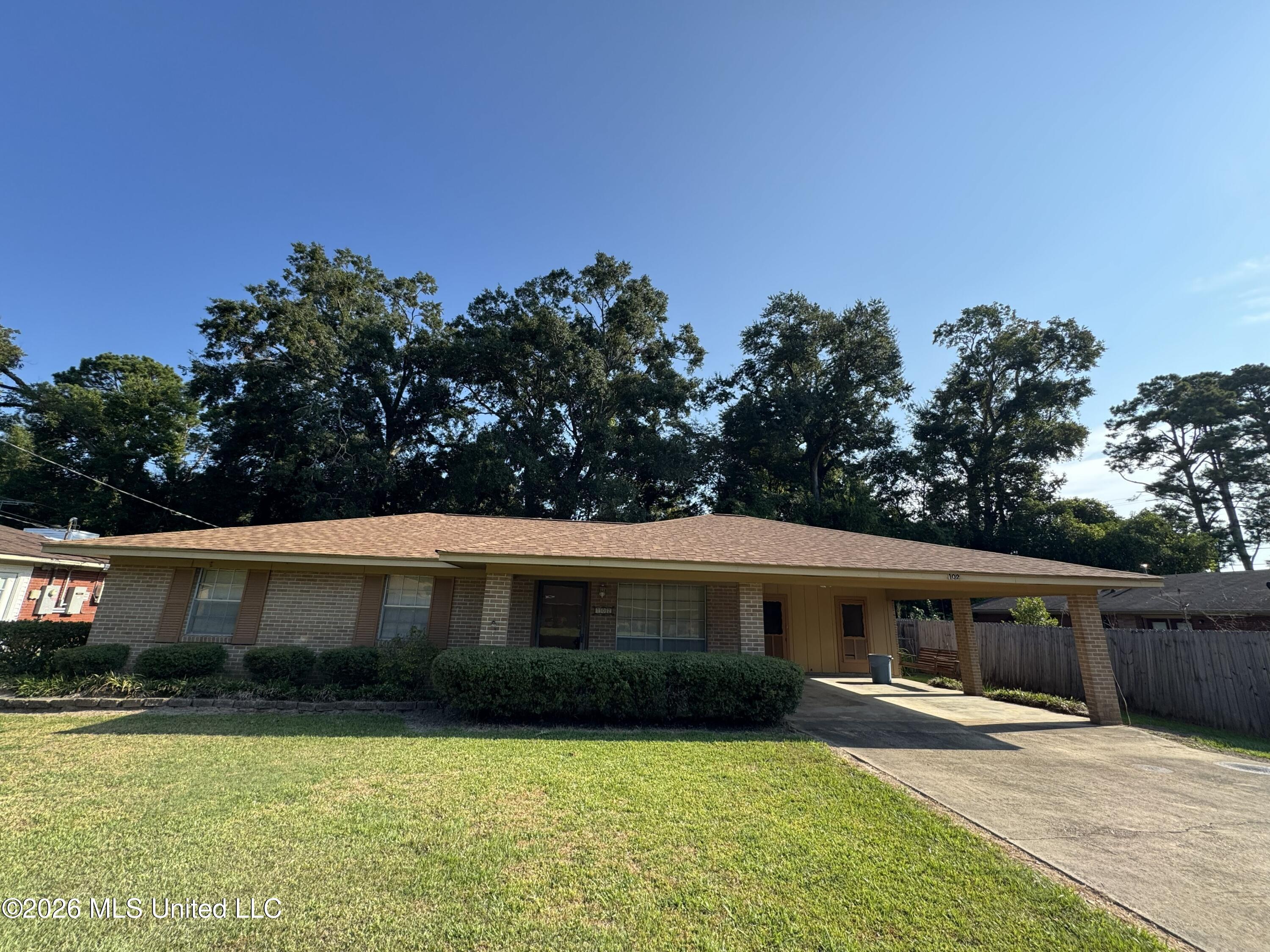 102 Brookfield Drive Property Photo 31