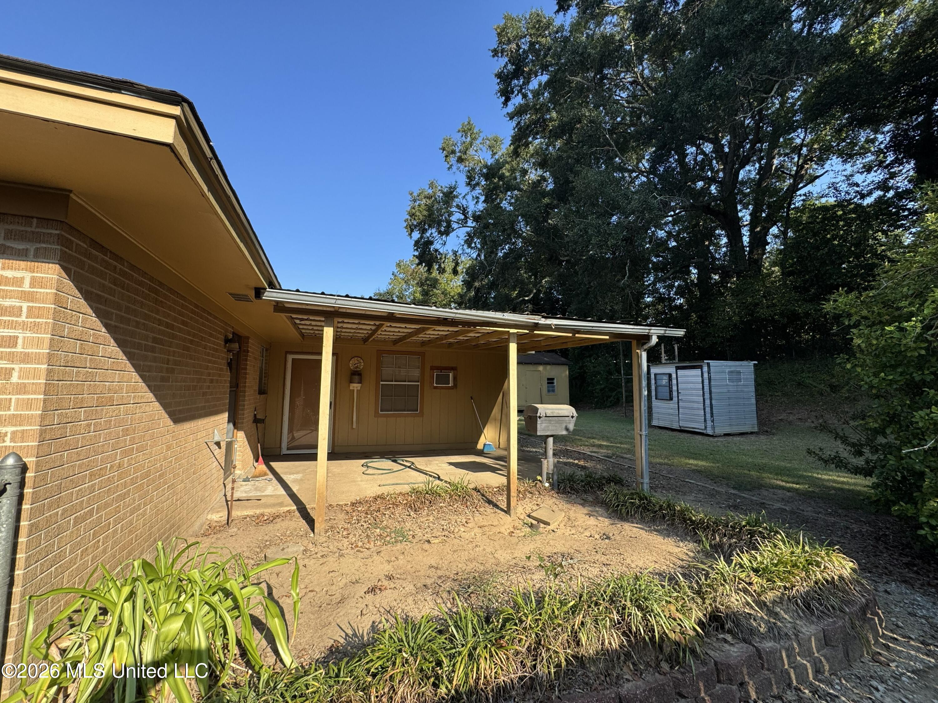 102 Brookfield Drive Property Photo 40