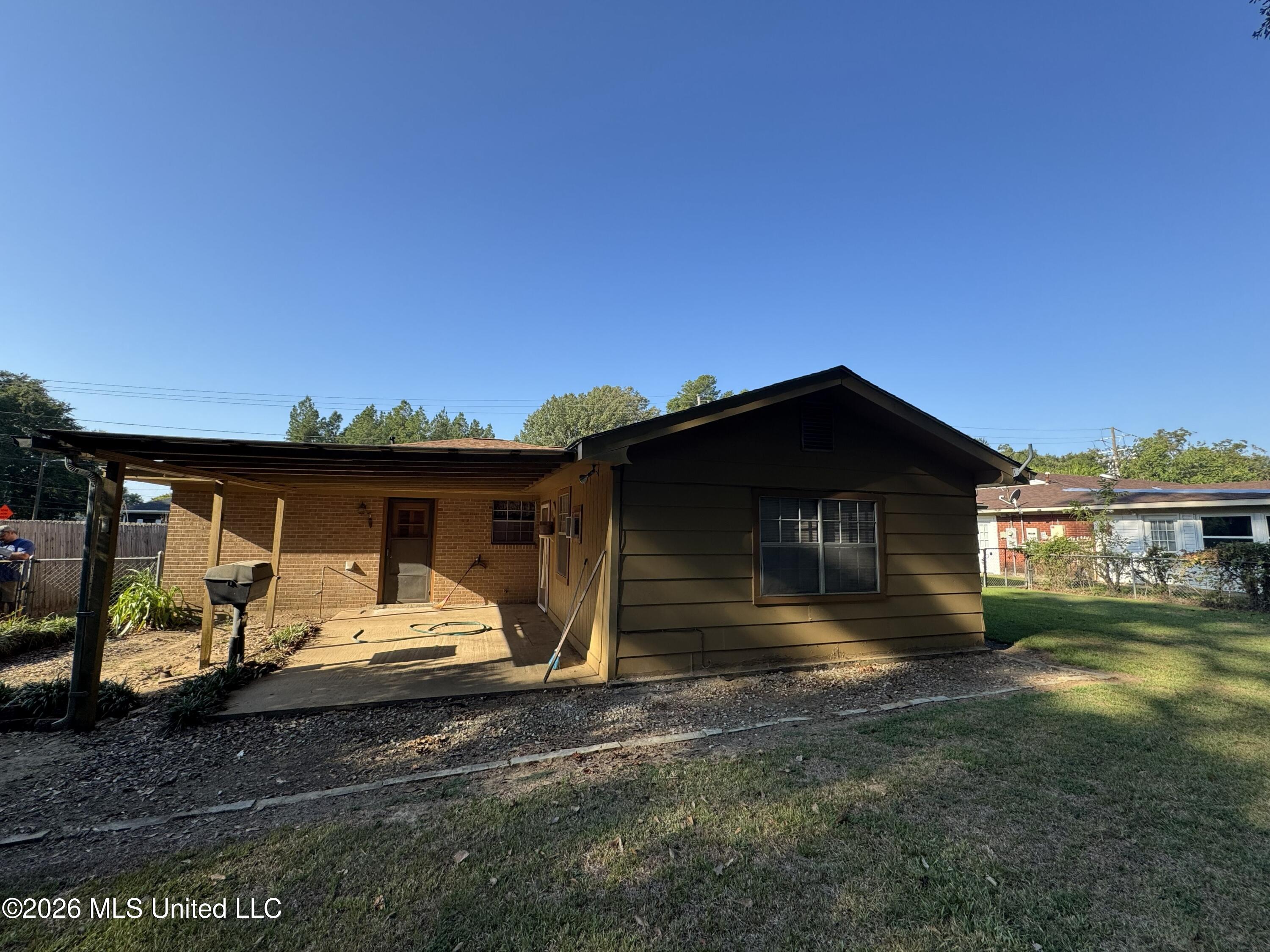 102 Brookfield Drive Property Photo 41