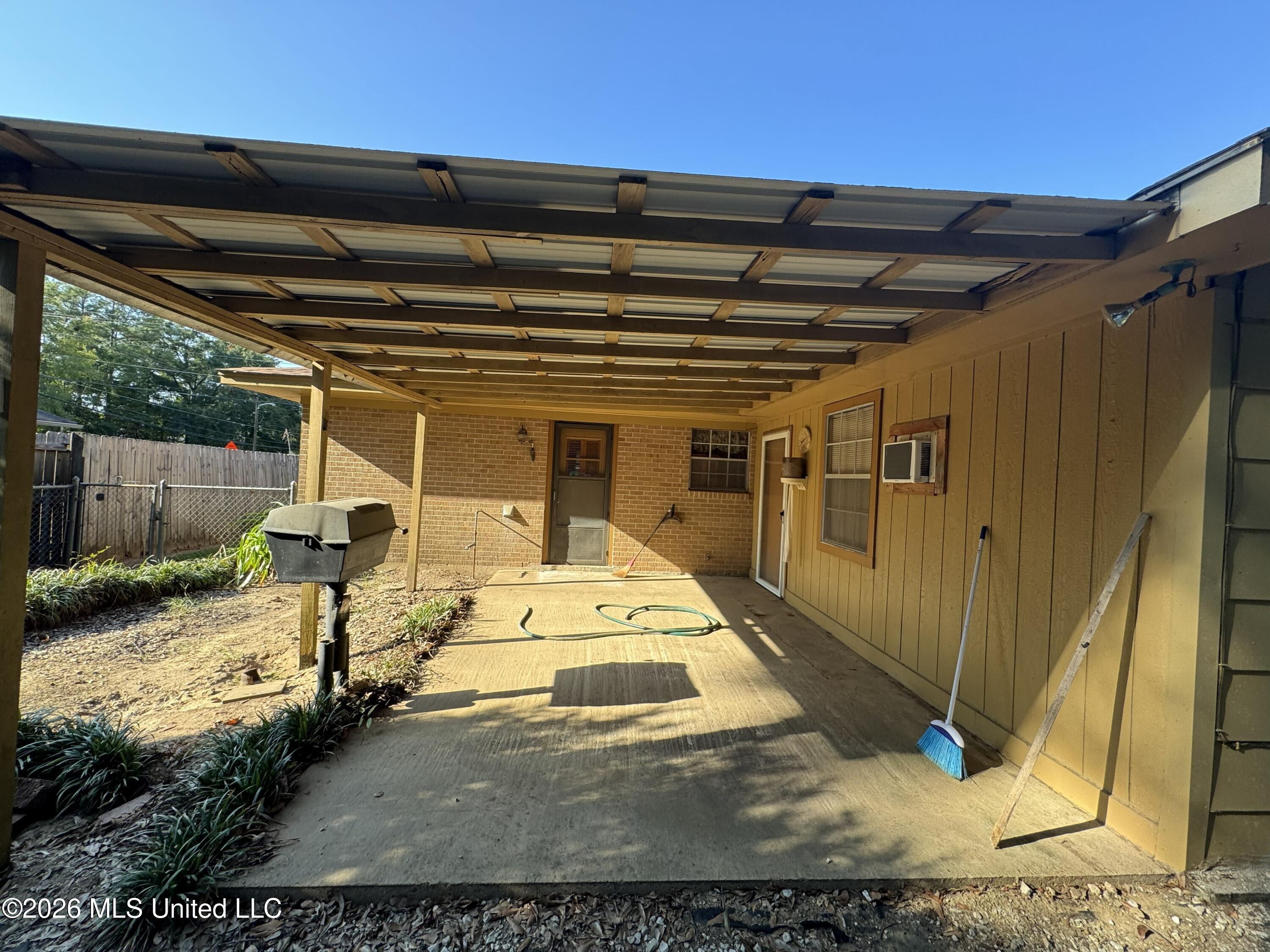 102 Brookfield Drive Property Photo 43