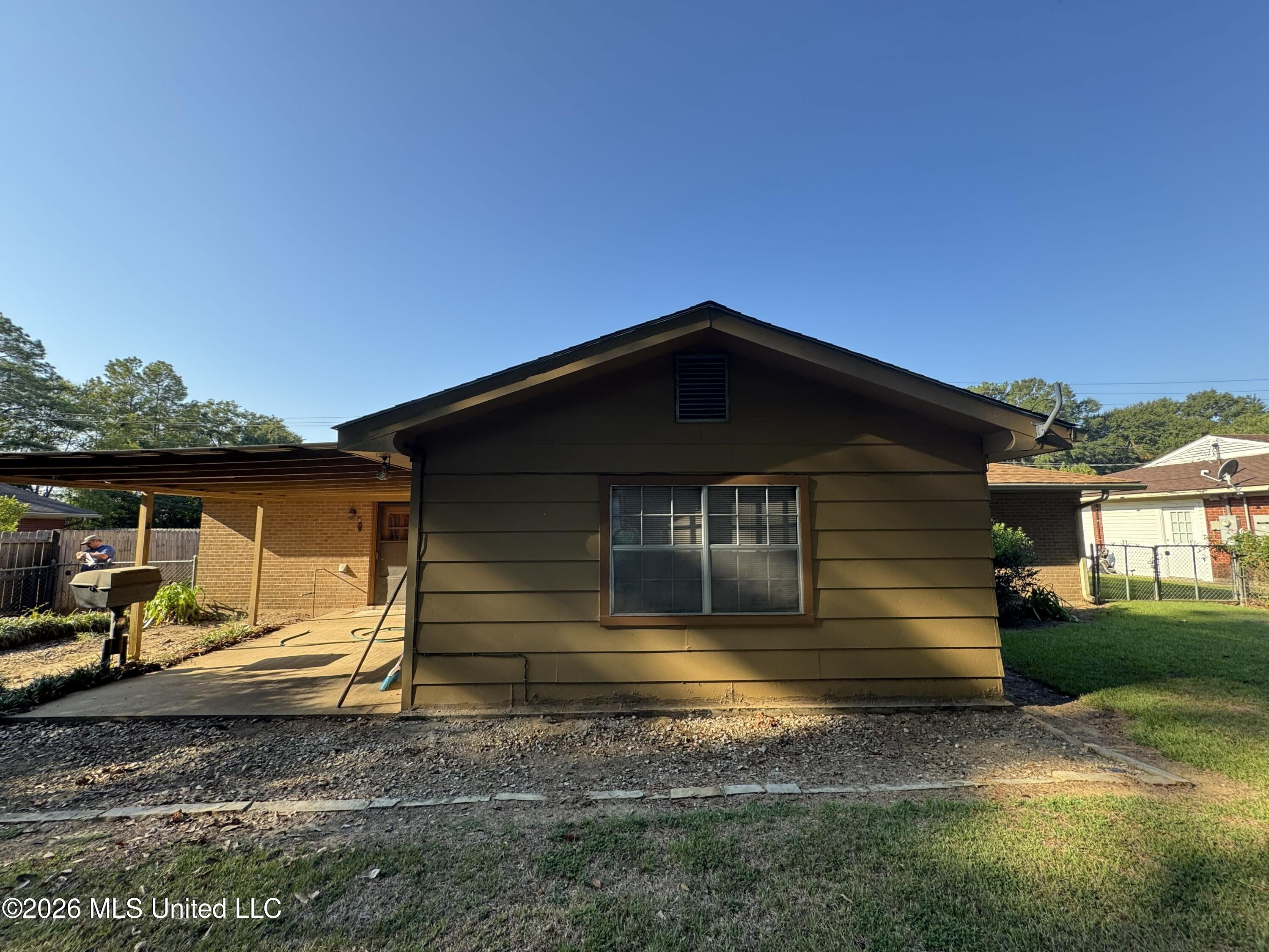 102 Brookfield Drive Property Photo 44