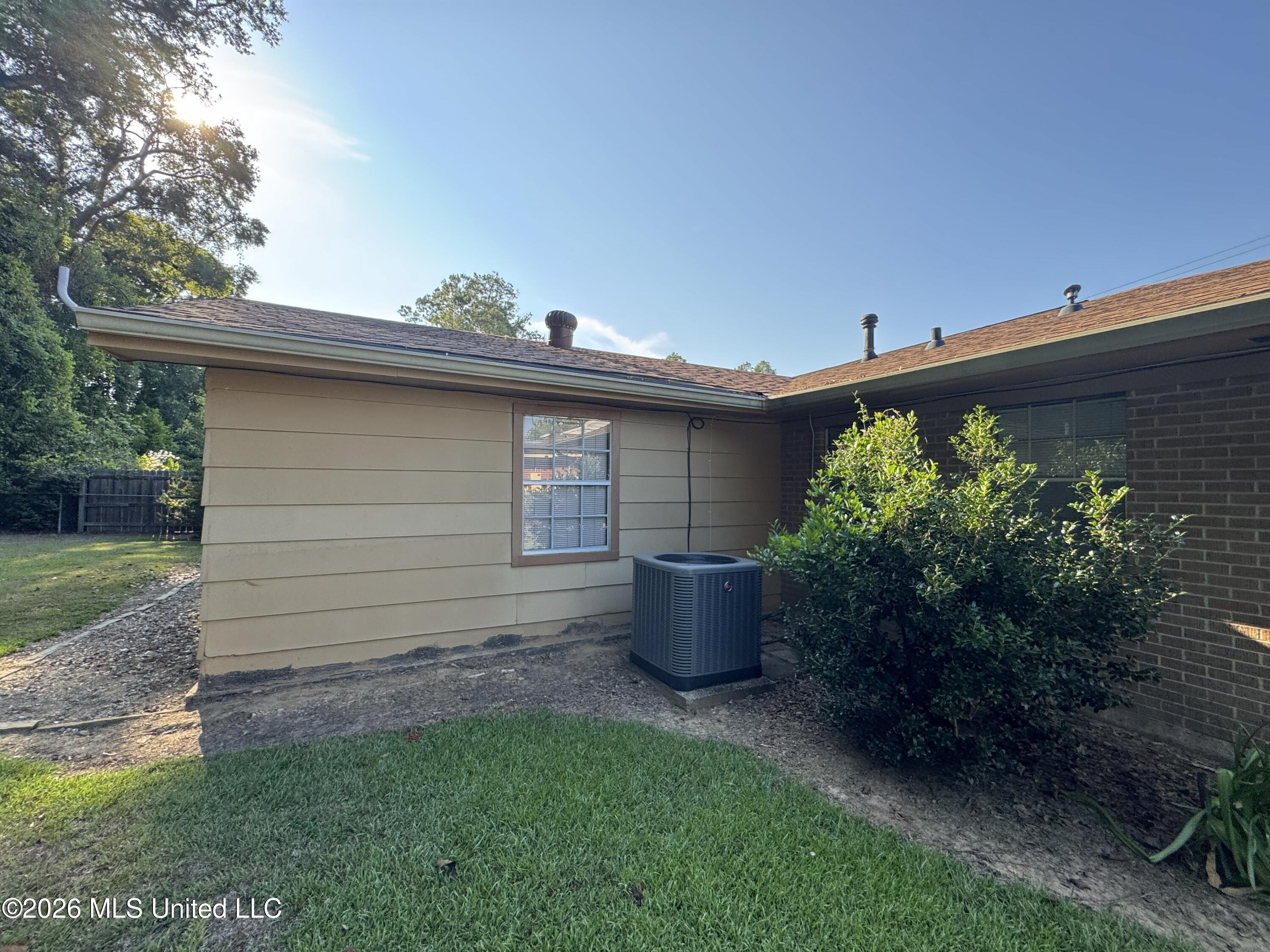 102 Brookfield Drive Property Photo 47