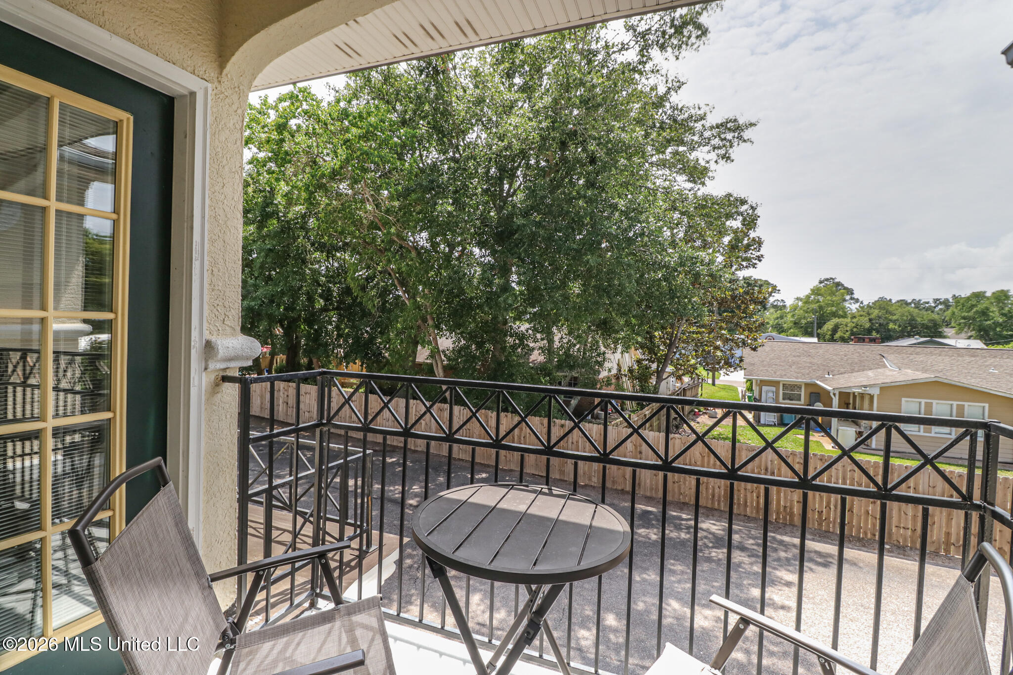 2252 Beach Drive Property Photo 7