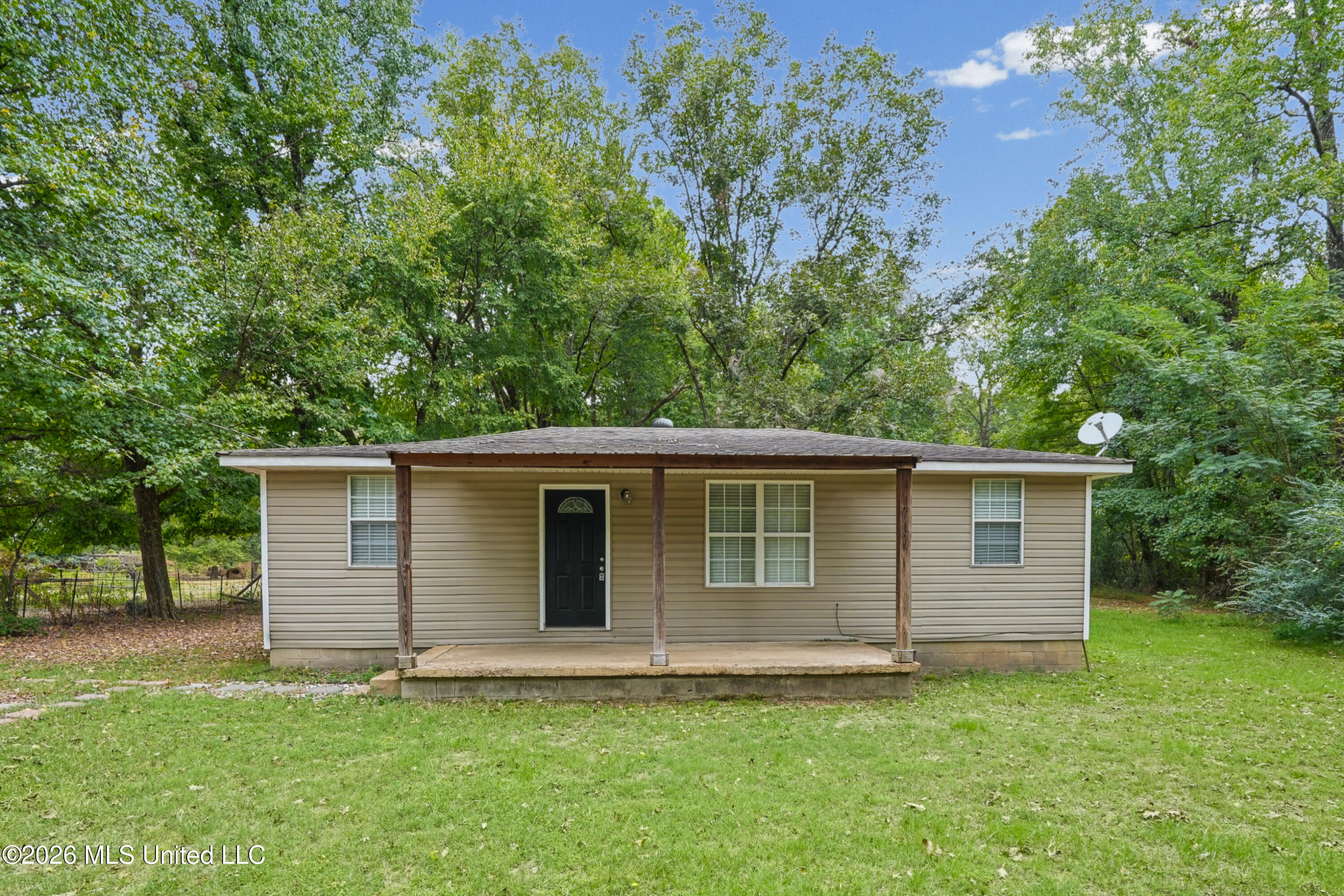 14881 Bell Road Property Photo 2