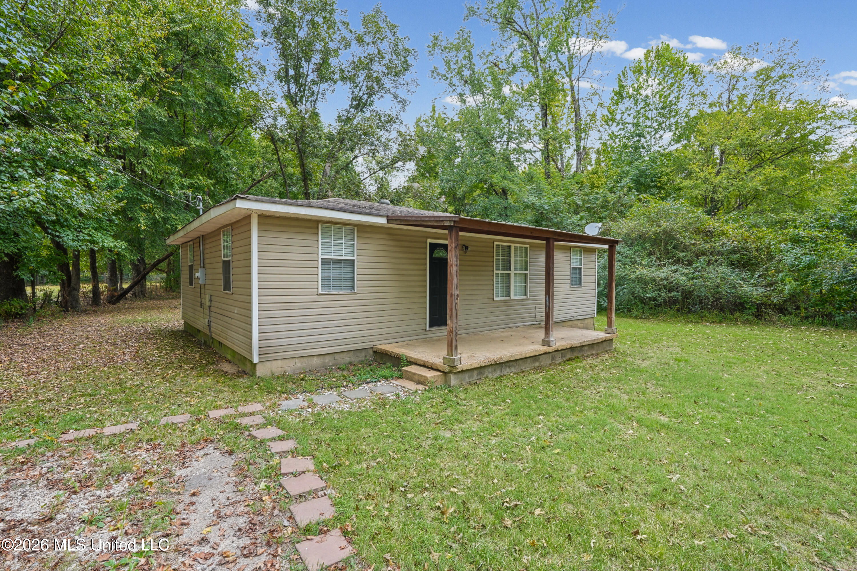 14881 Bell Road Property Photo 4