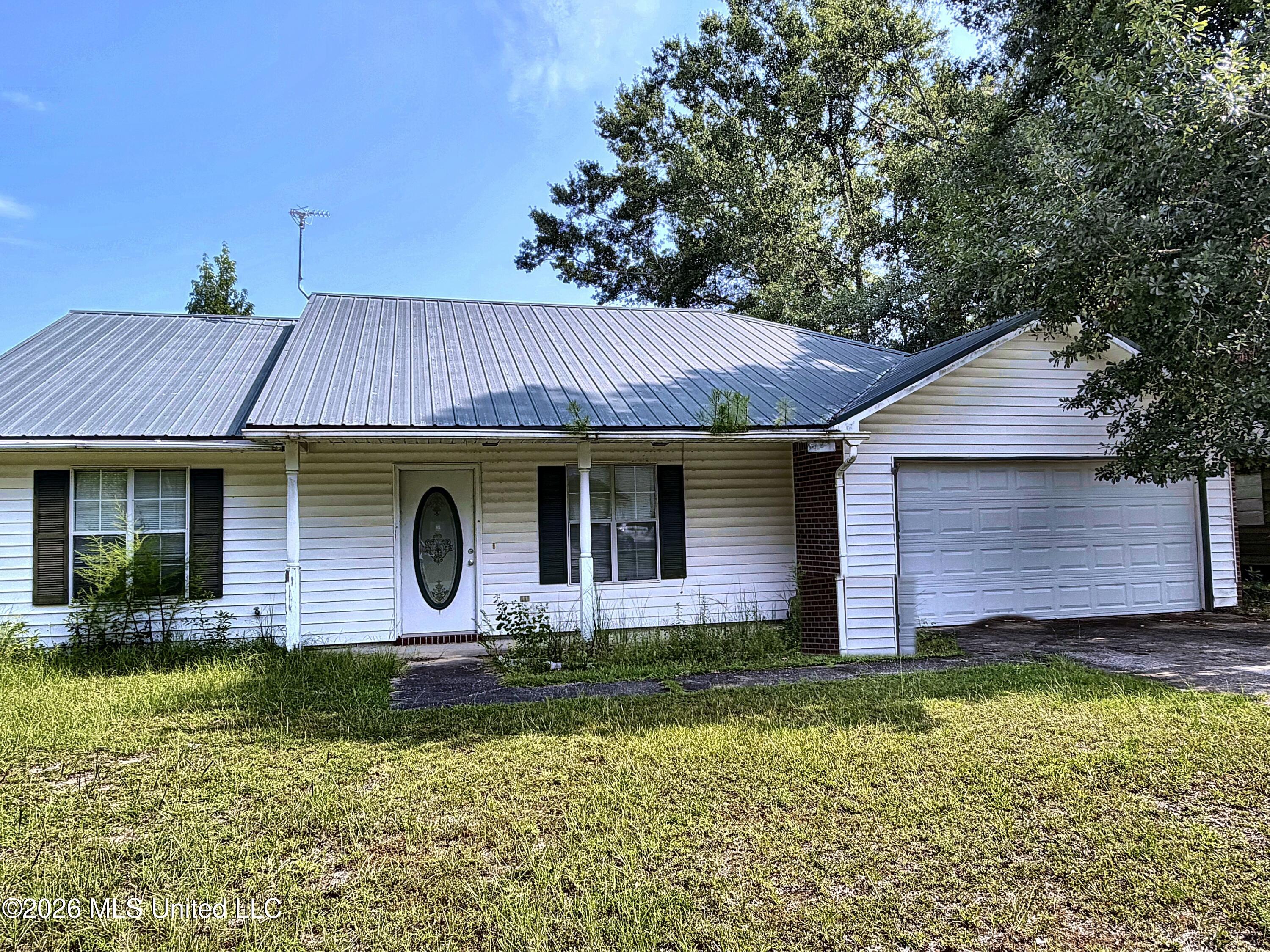 3204 Seabass Road Property Photo 1
