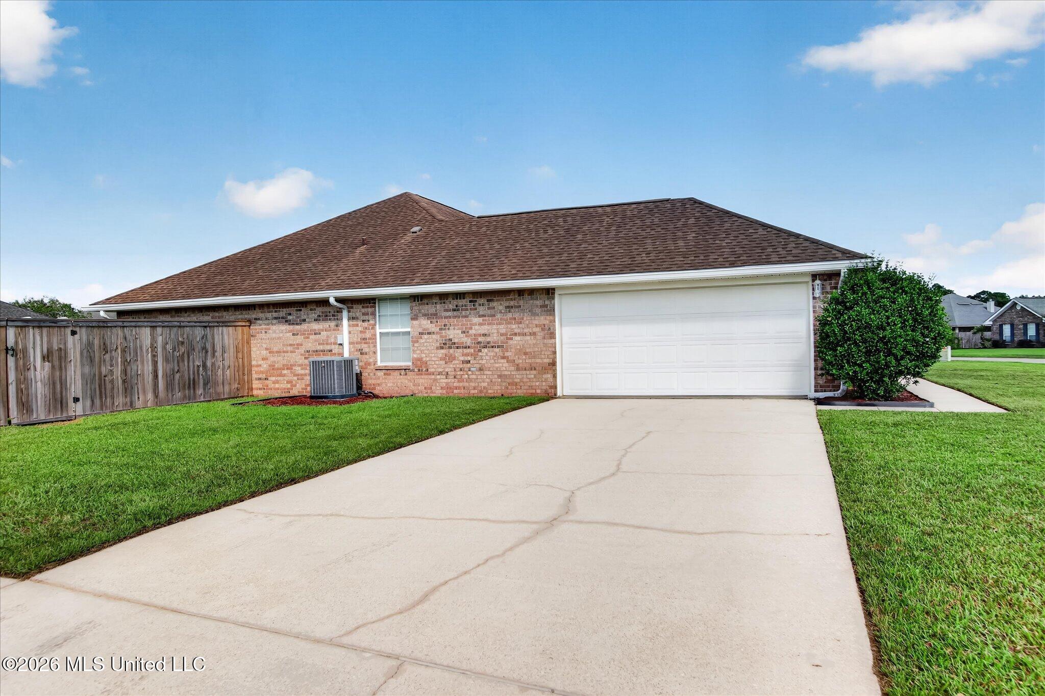 3104 Wayne Drive Property Photo 4