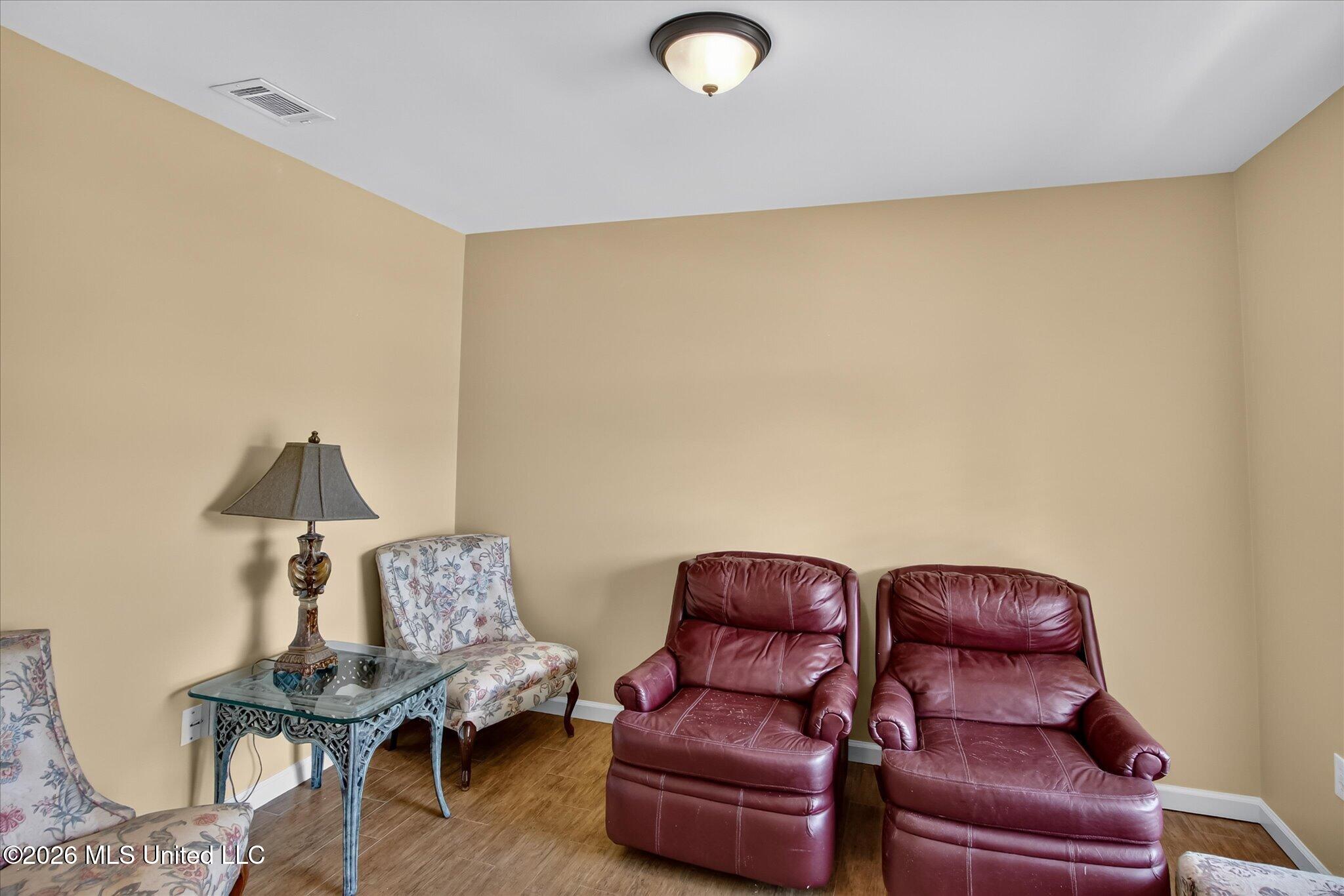3104 Wayne Drive Property Photo 11