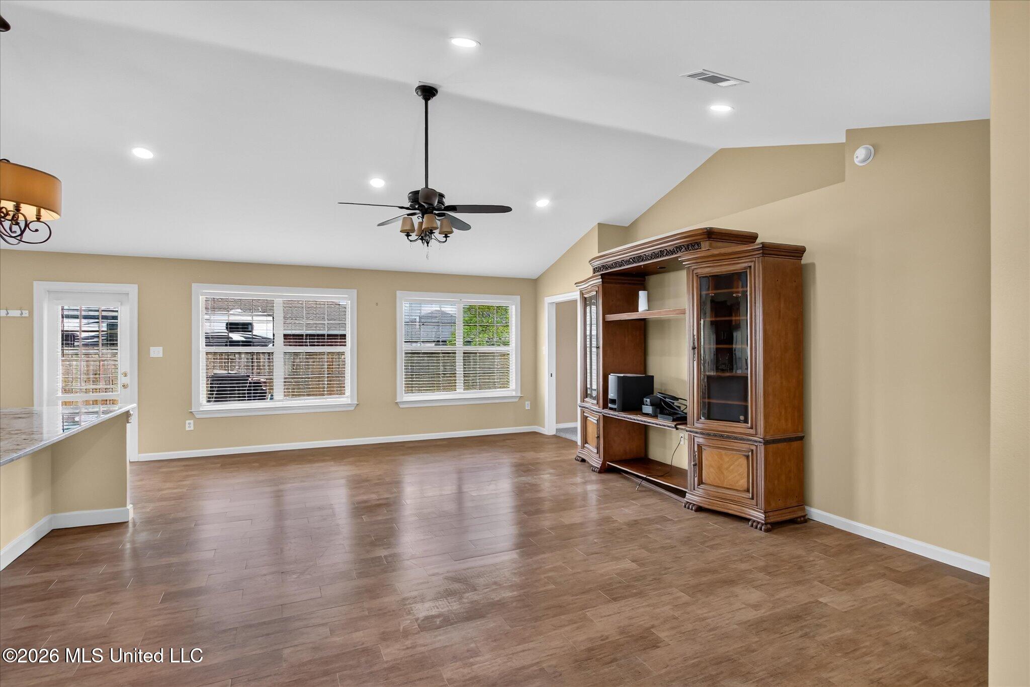3104 Wayne Drive Property Photo 13