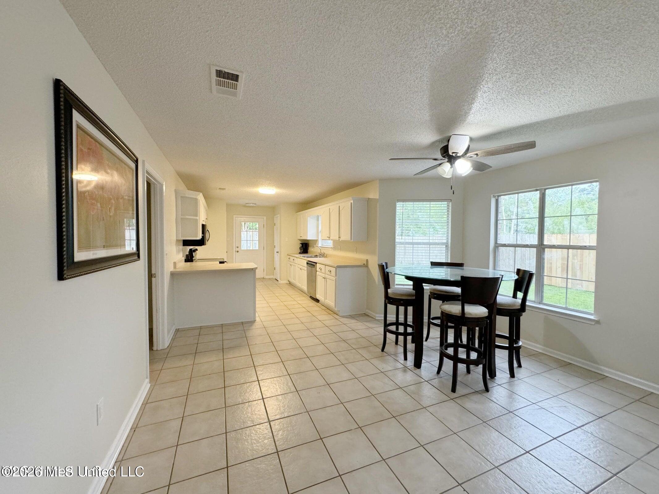 2612 N 8th Street Property Photo 23
