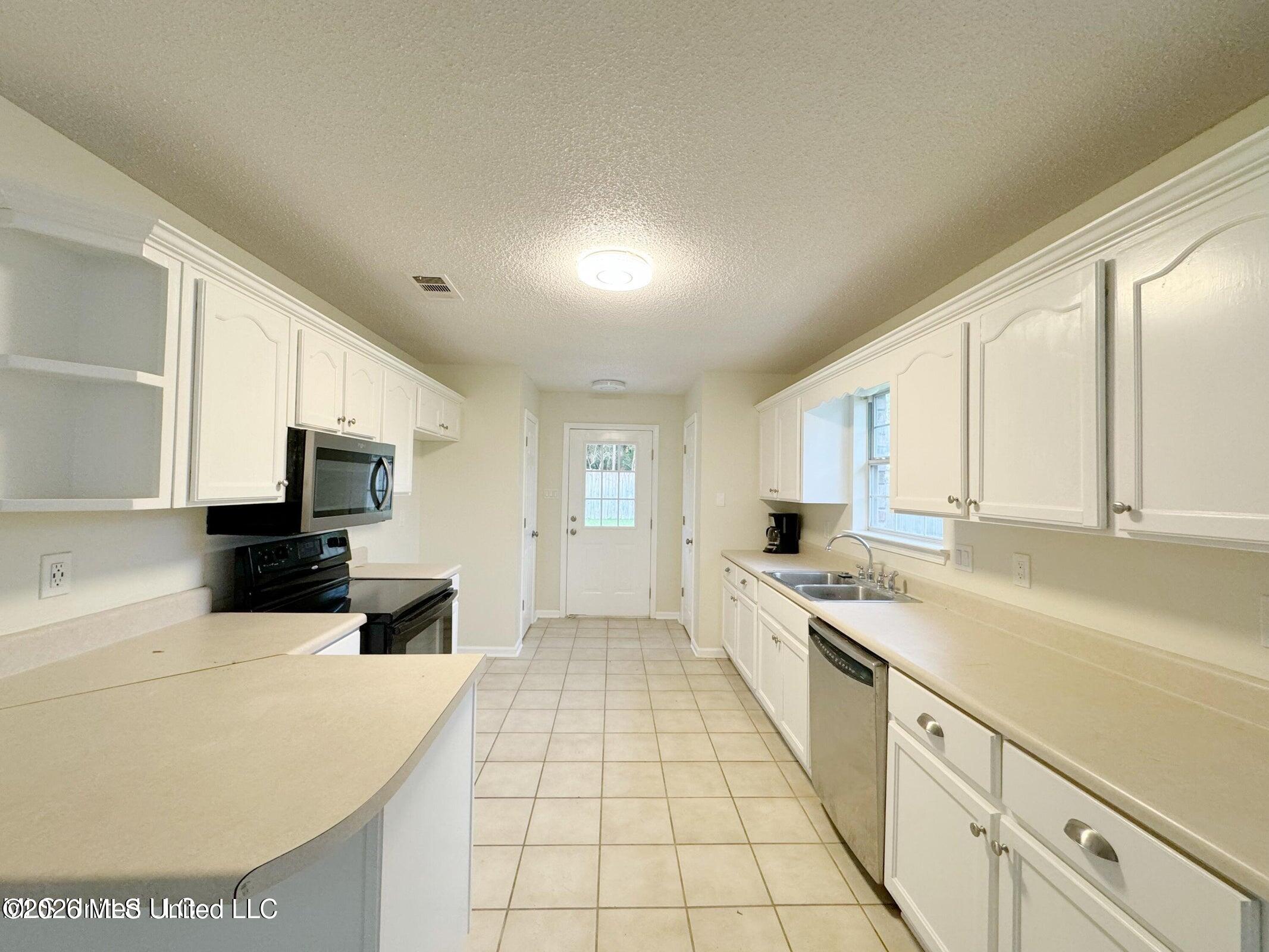 2612 N 8th Street Property Photo 25