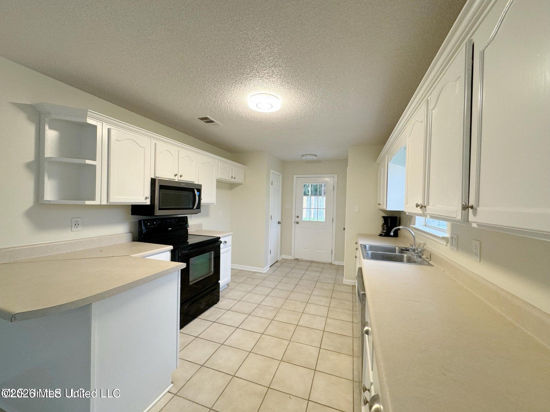2612 N 8th Street Property Photo 27