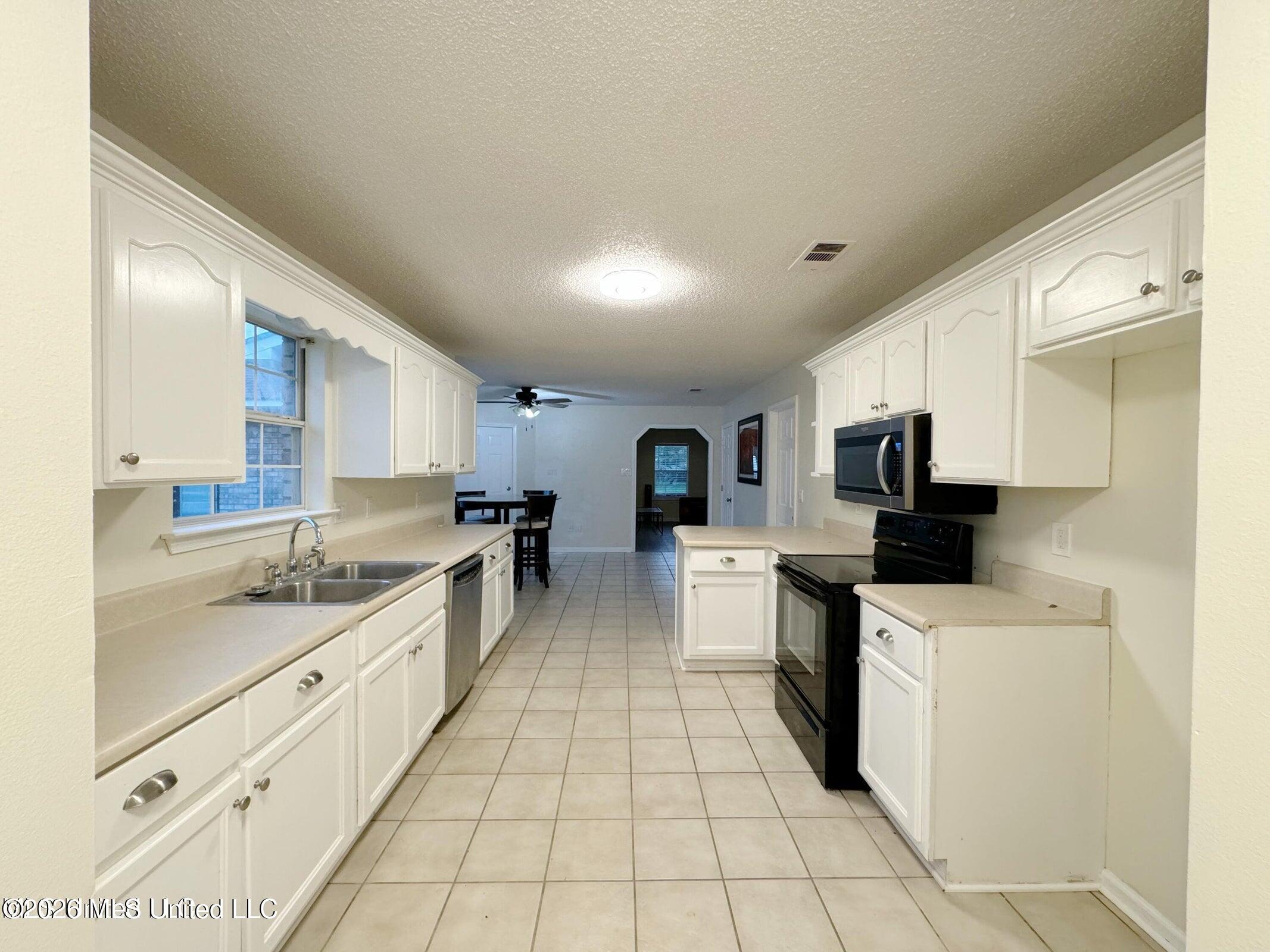 2612 N 8th Street Property Photo 28