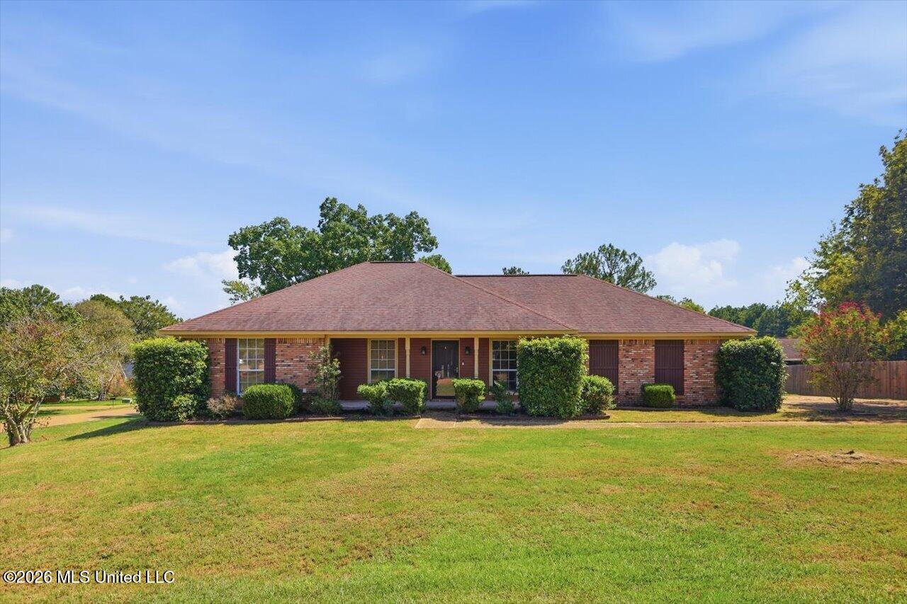 4263 Glennoak Circle Property Photo 1